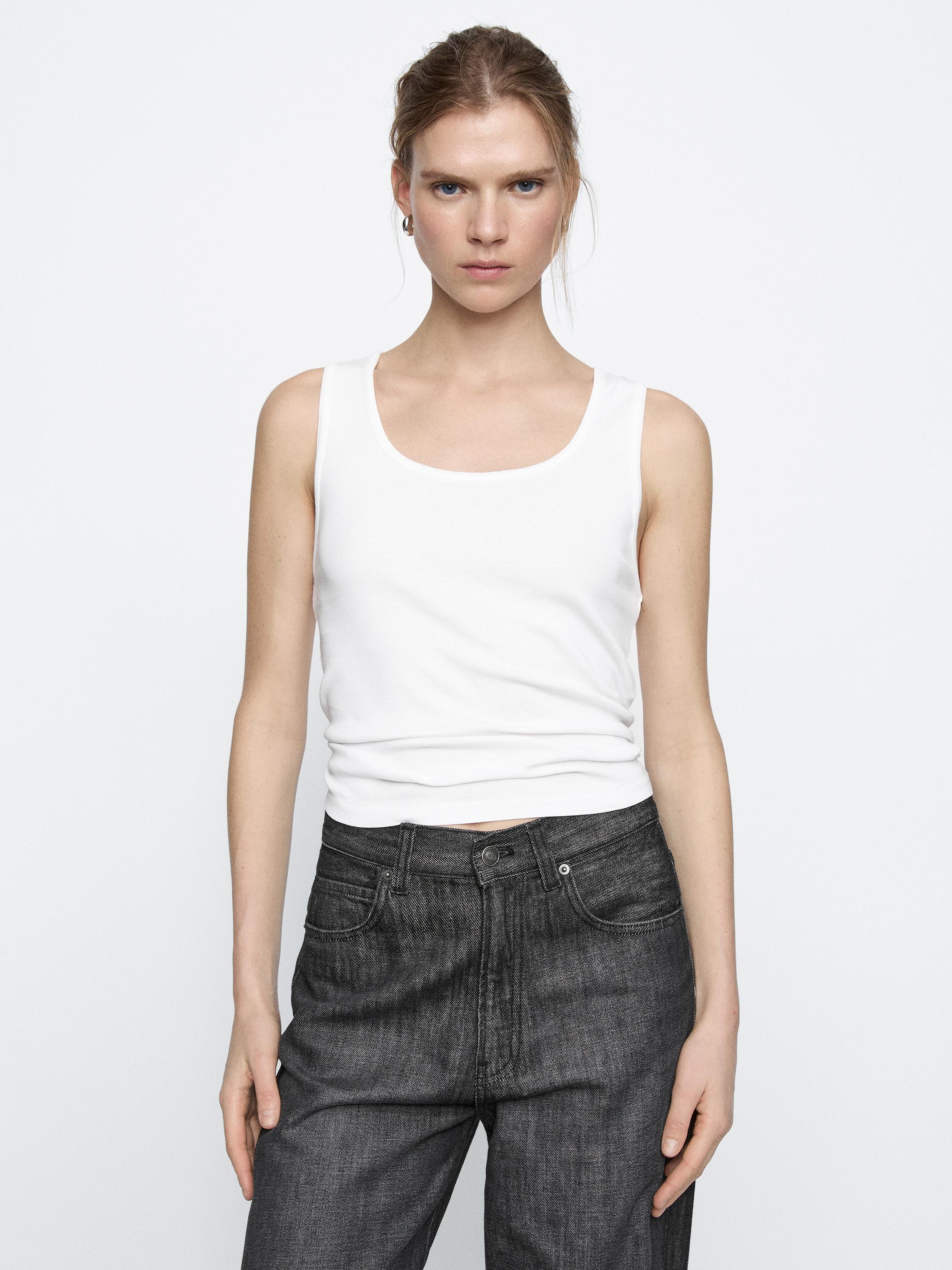 High-waist wide-leg jeans