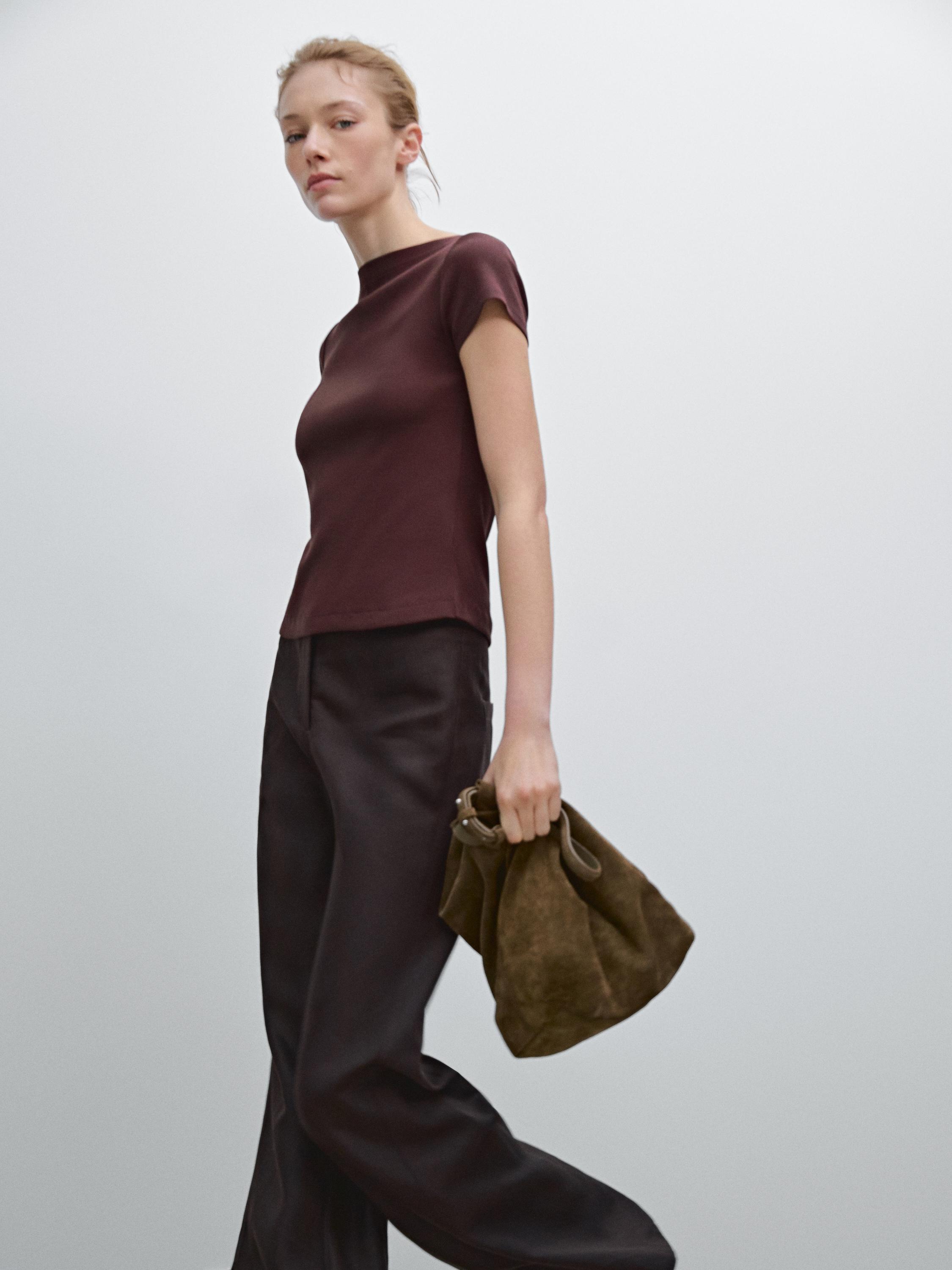 100% cotton ribbed T-shirt