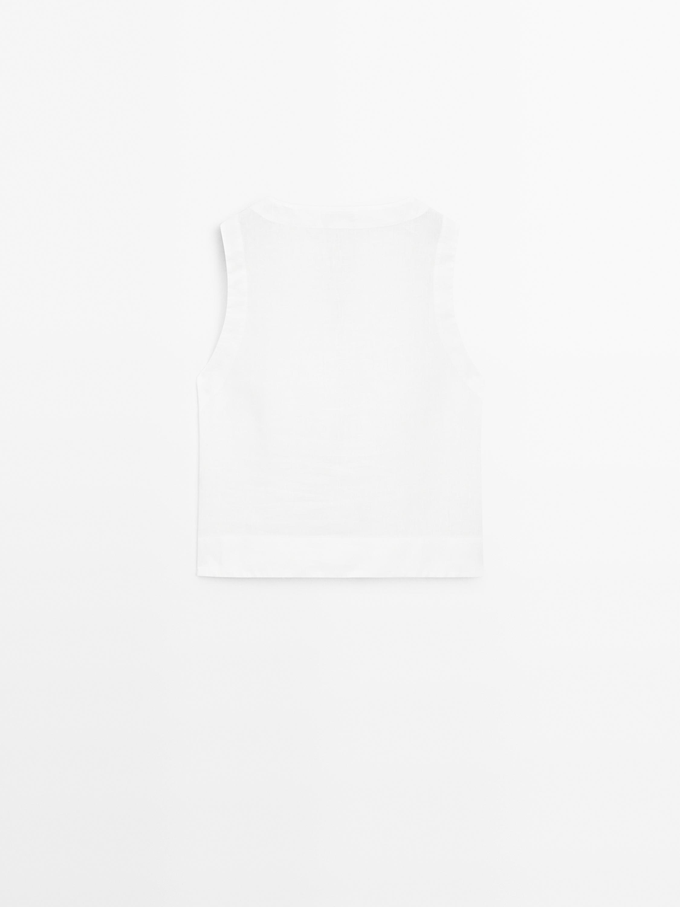 100% linen blouse with seam details