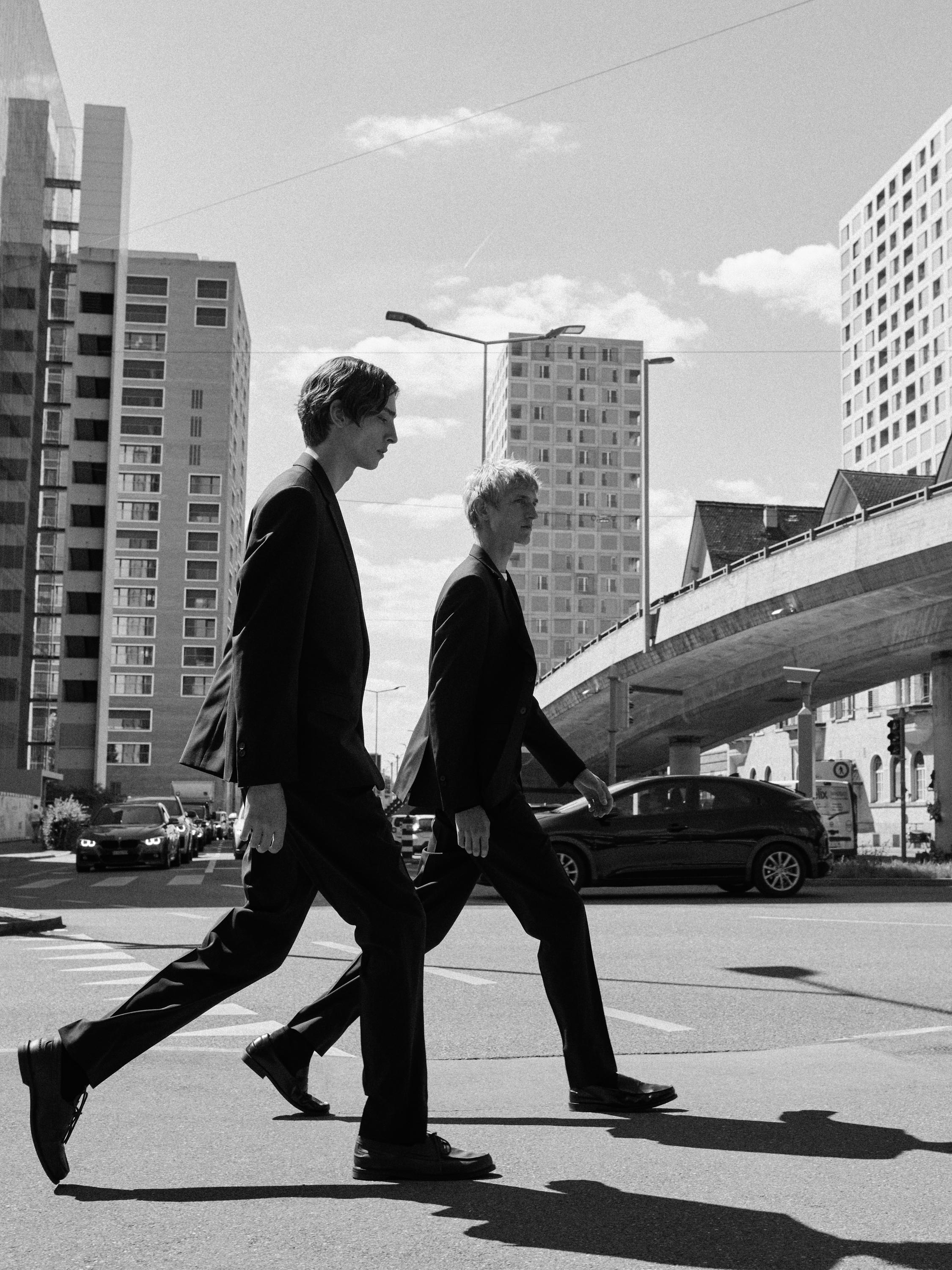 SBL-CITY BLACK