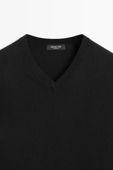 Cotton blend V-neck knit sweater — BLACK 9