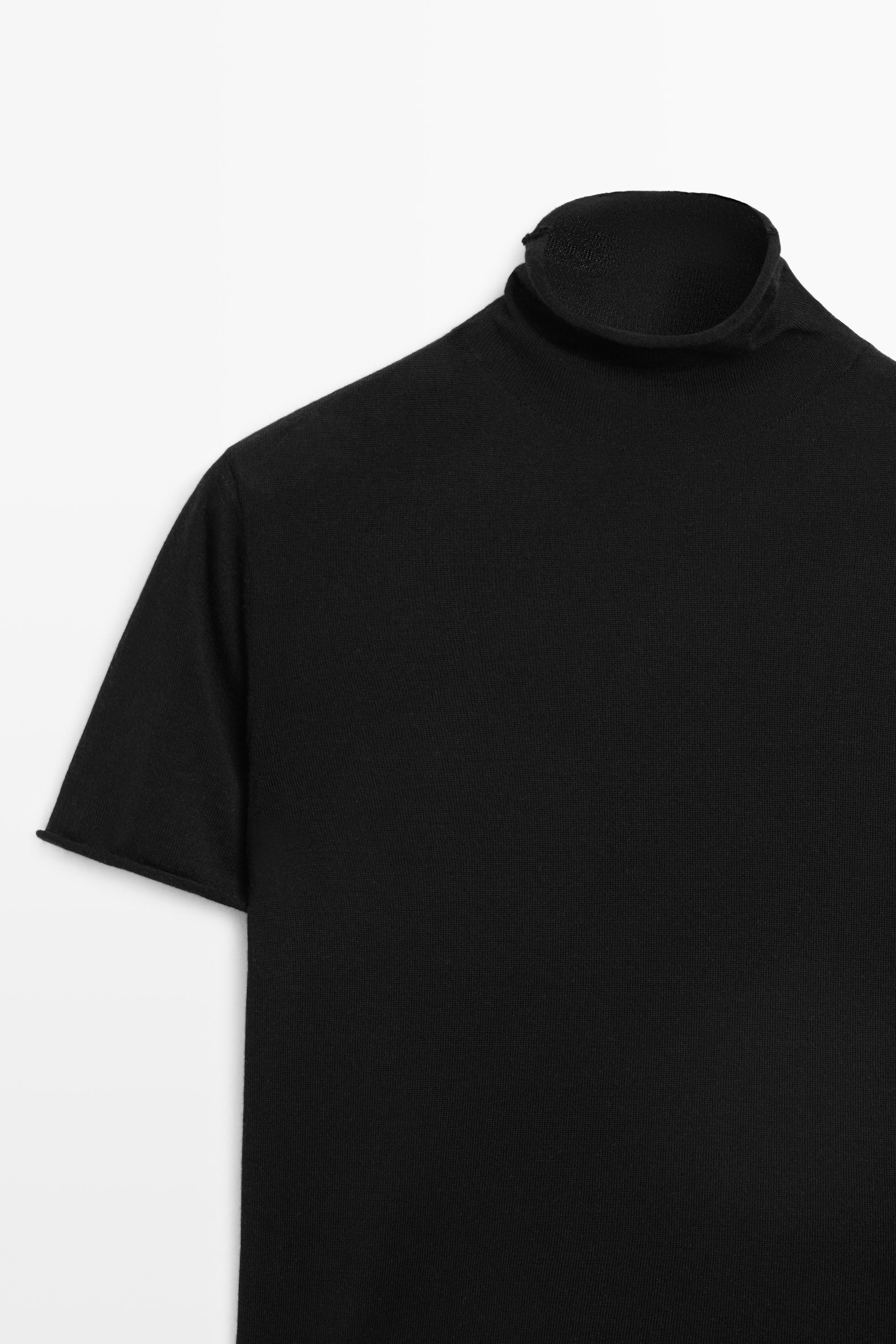 Short sleeve turtleneck knit sweater — BLACK