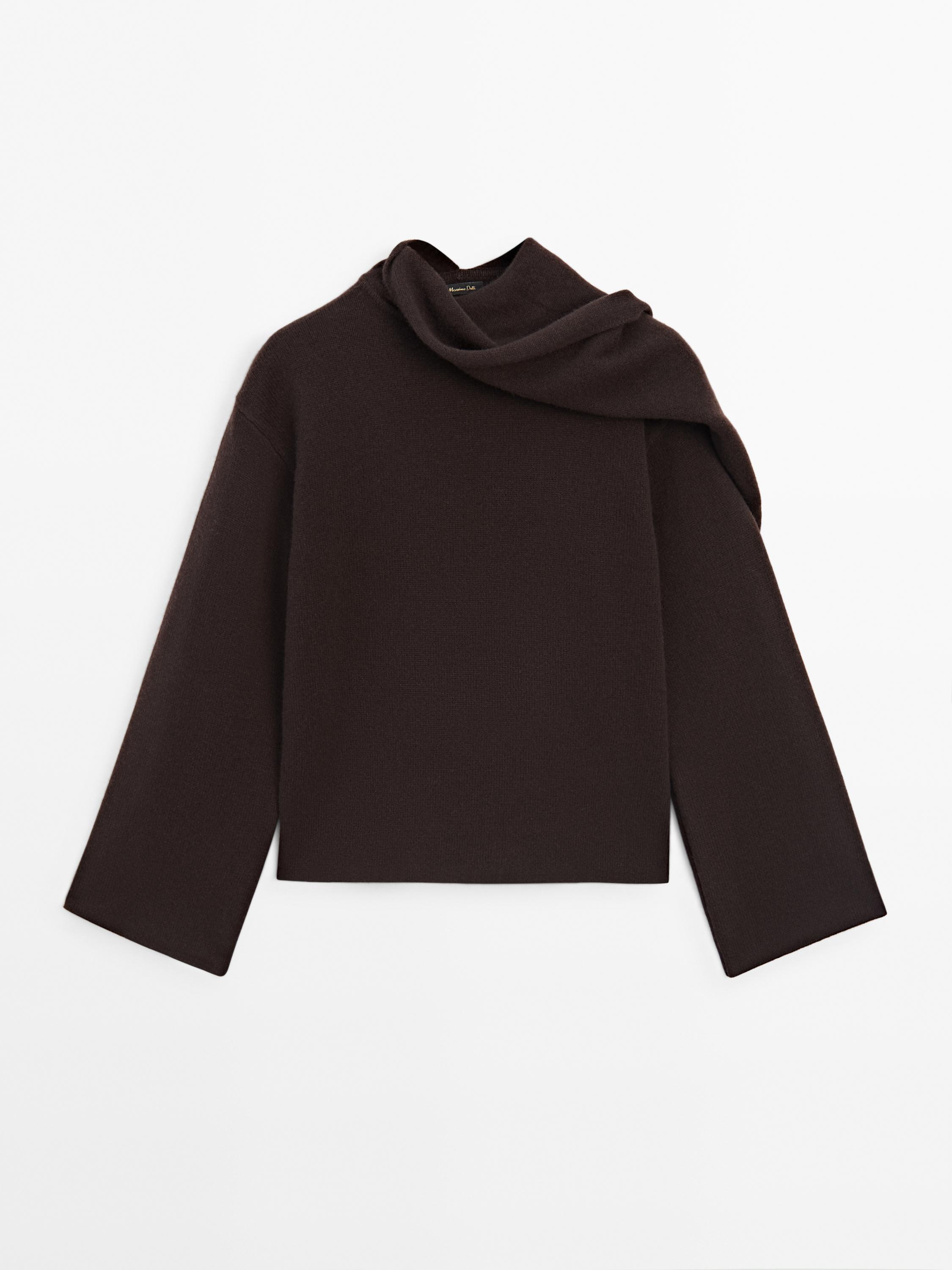 100% wool cape sweater - Limited Edition