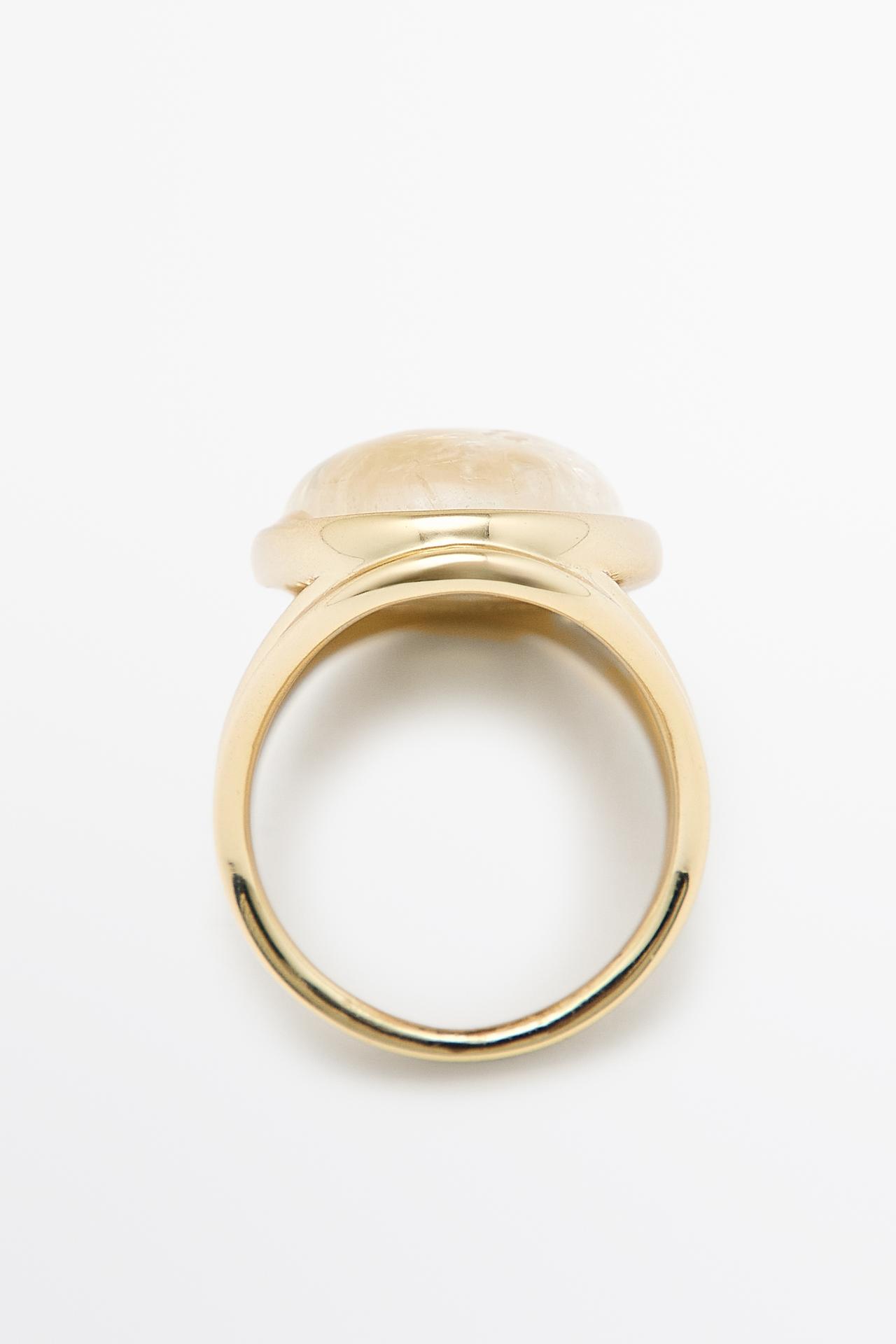 Oval Quartz Ring — GOLDEN