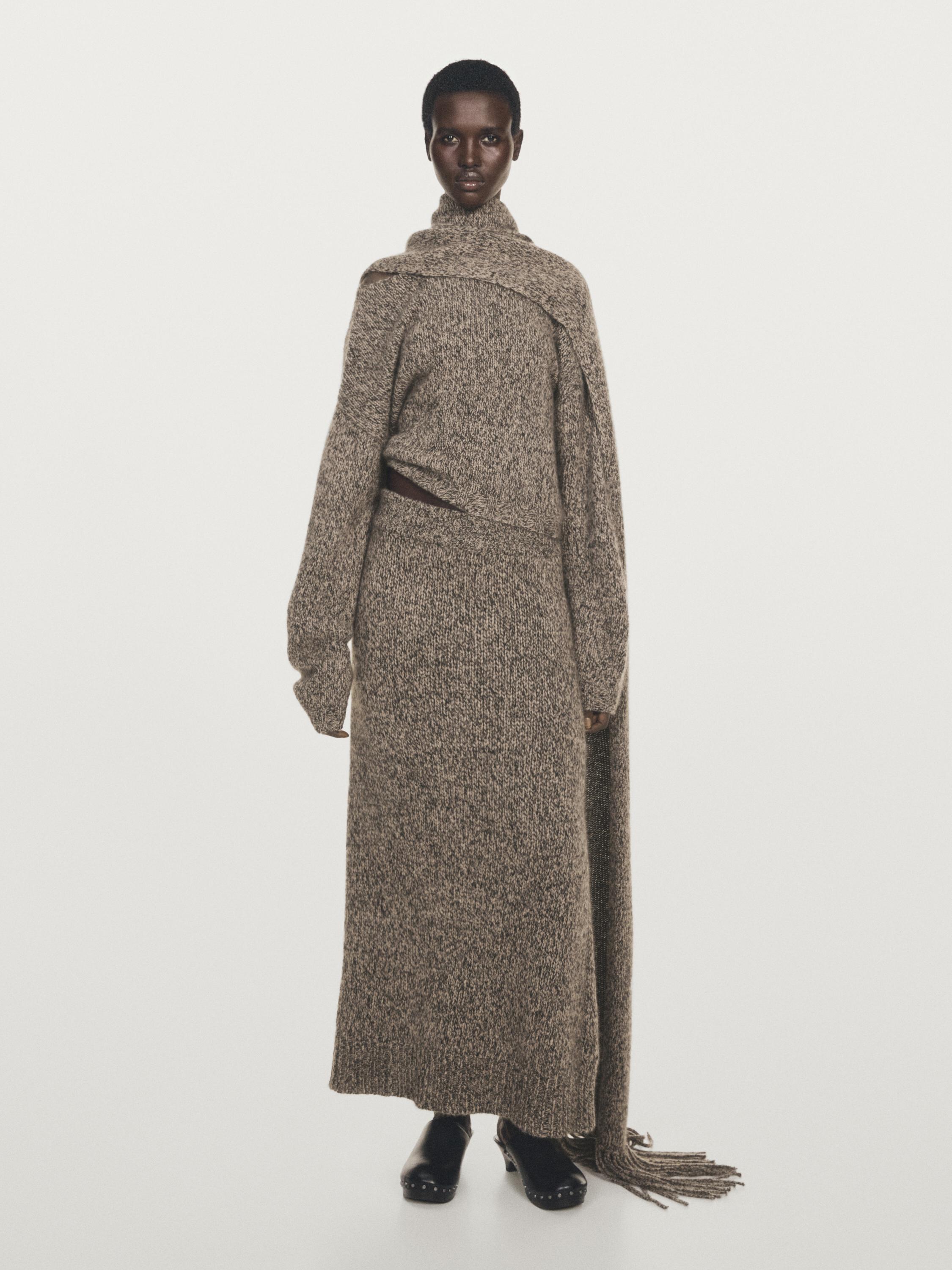 100% cashmere knit midi skirt