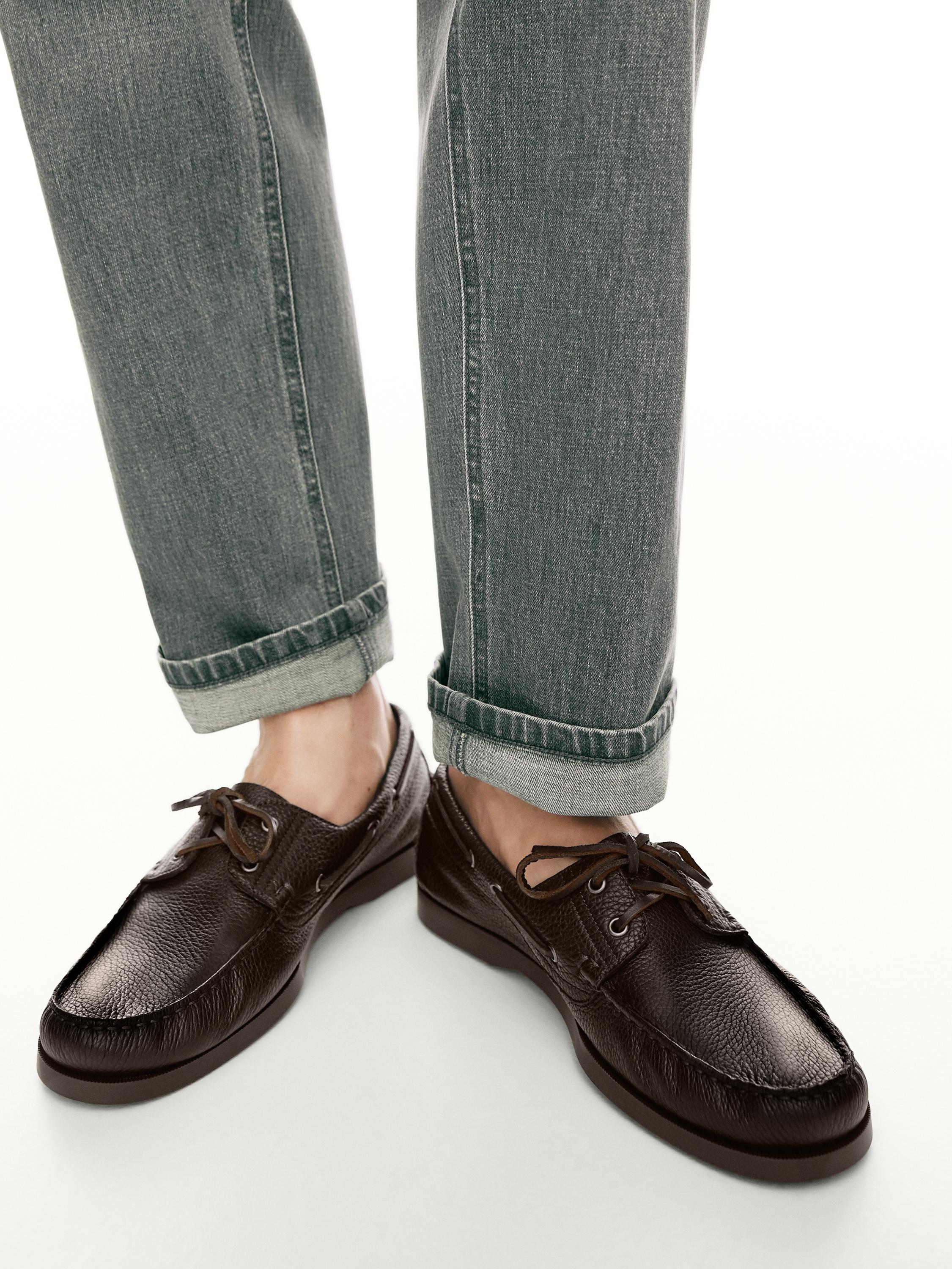 Leather deck shoes — BROWN