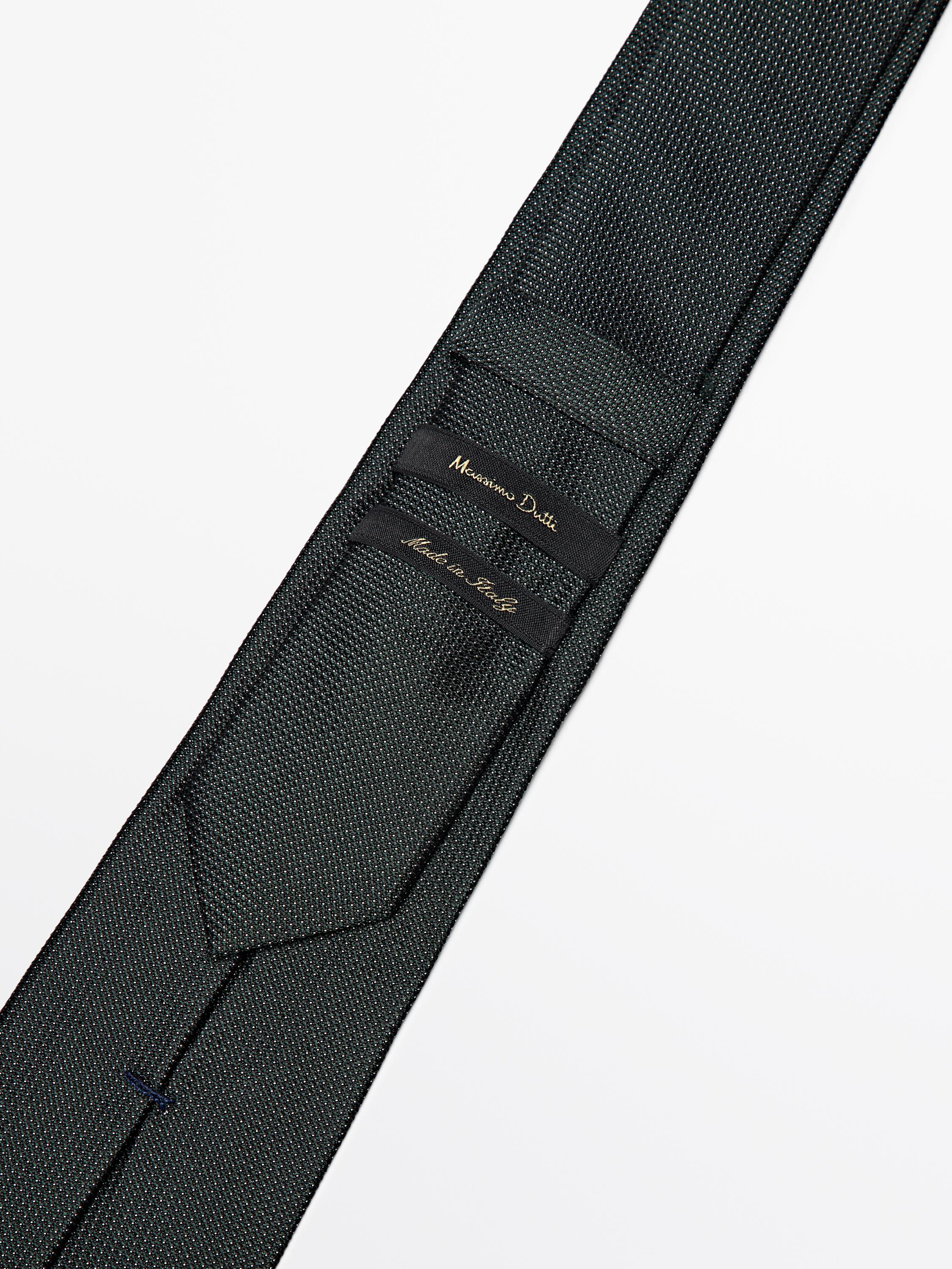 Cravate micro points 100% soie