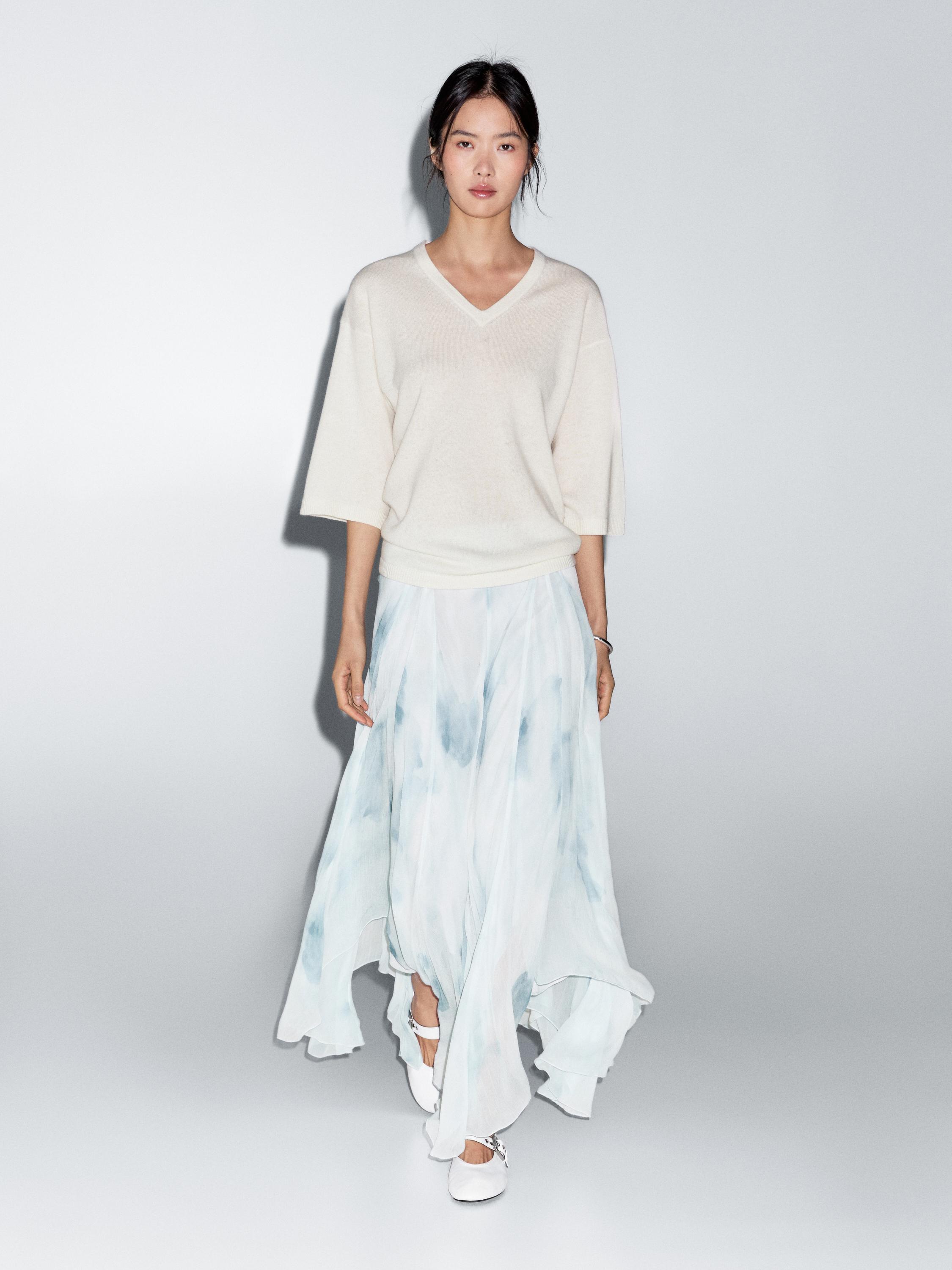 Flowing midi skirt with ruffles