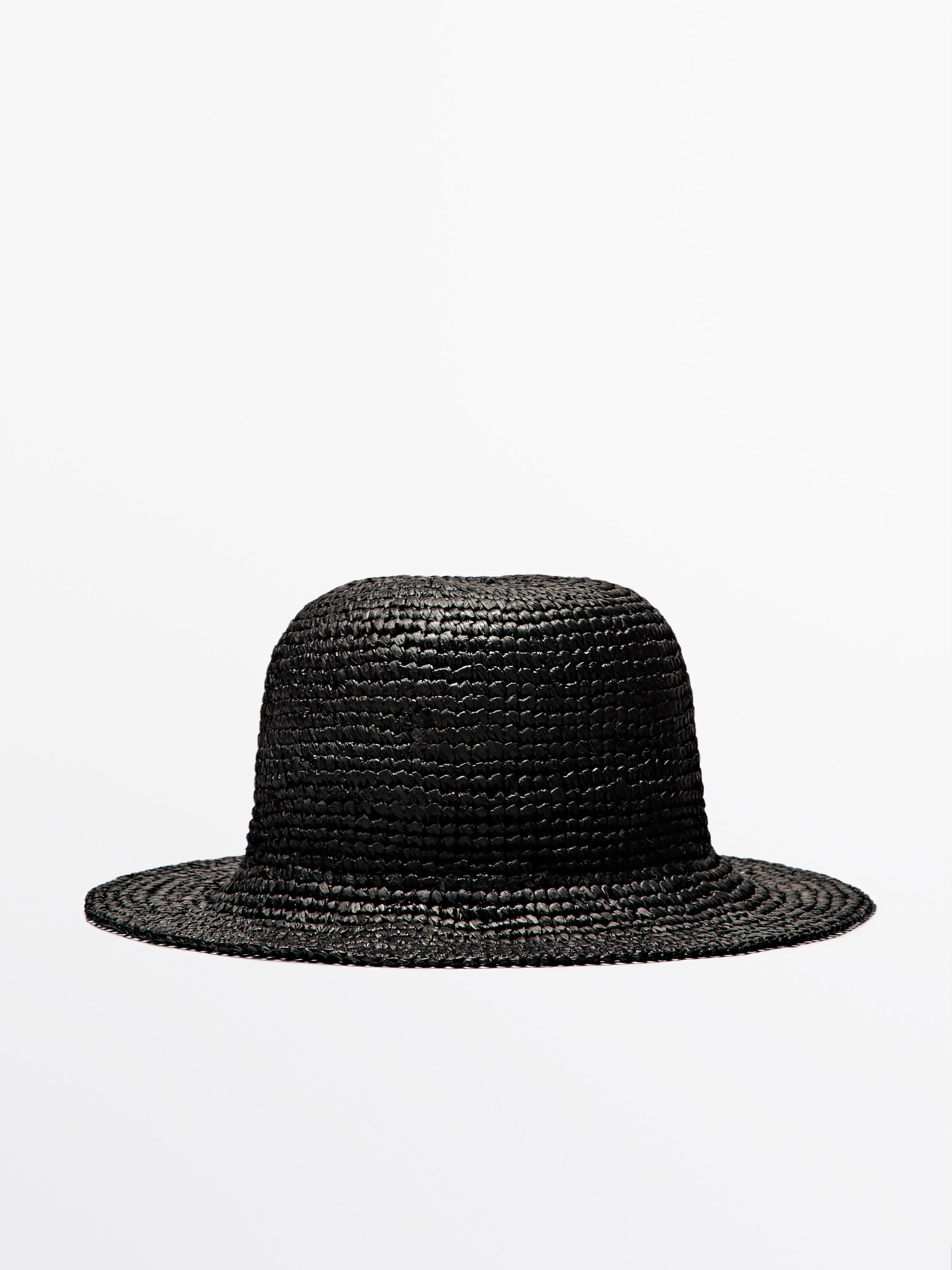 Raffia hat