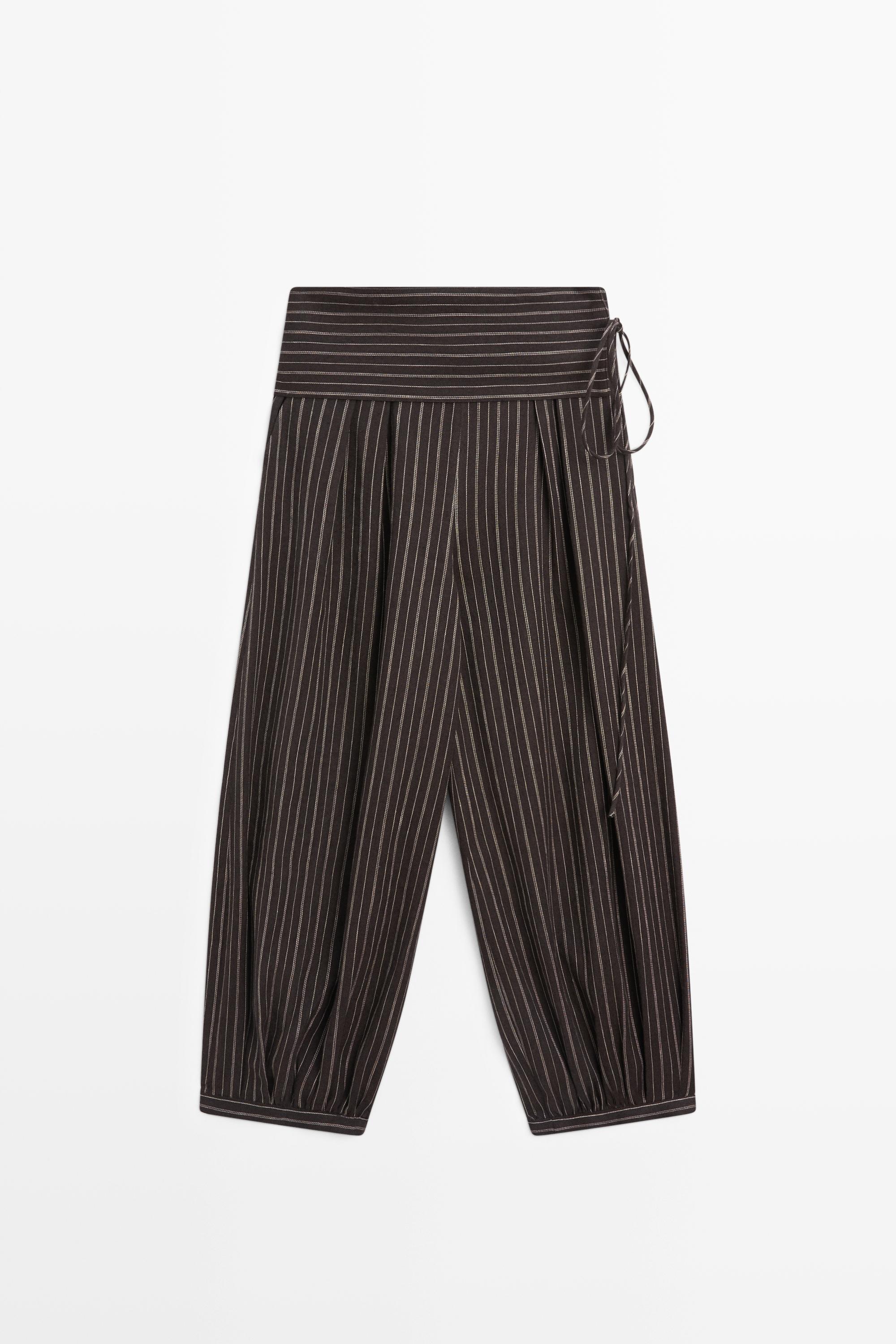 Pantalón rayas bombacho detalle fajín