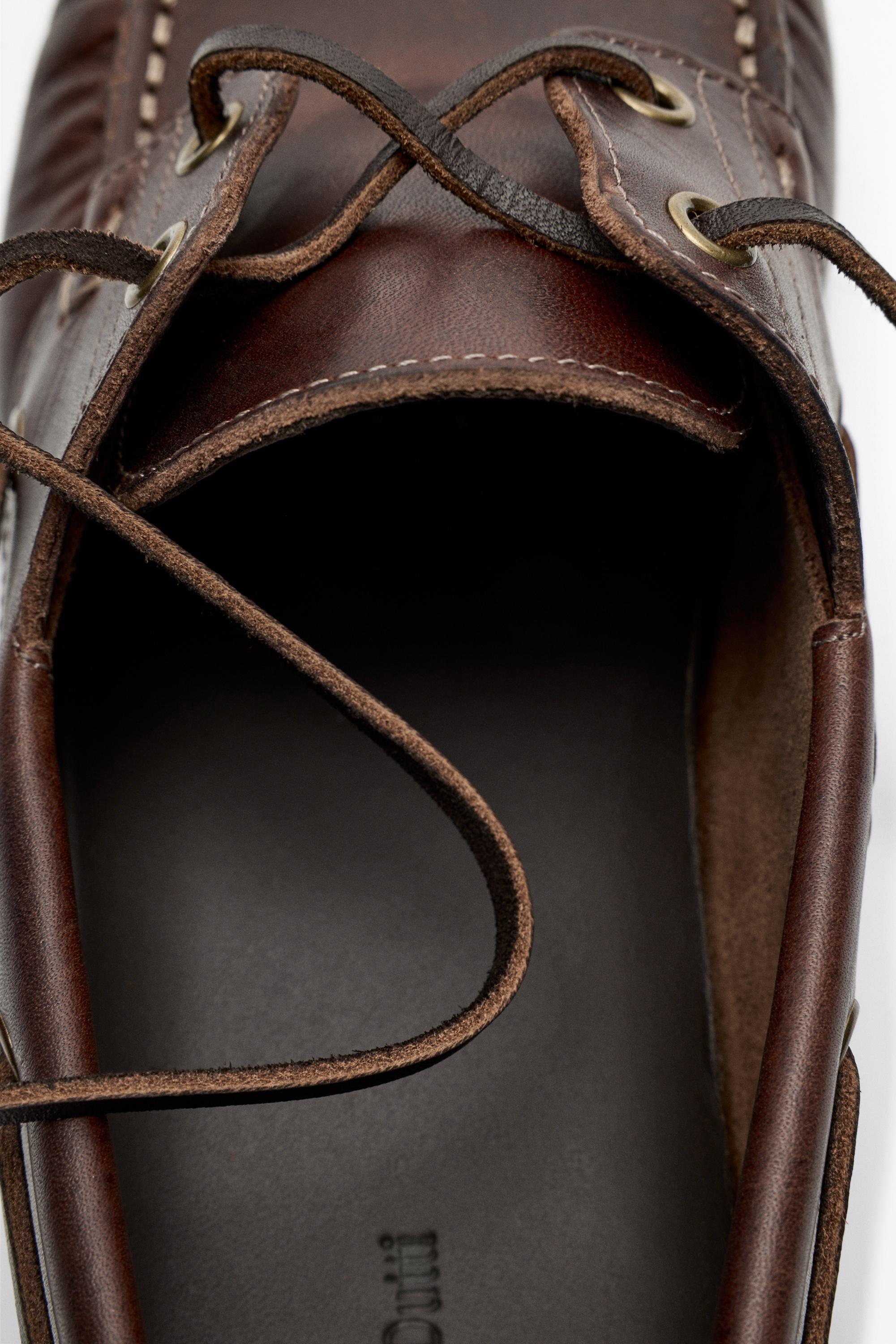 Nappa leather boat shoe — TAN