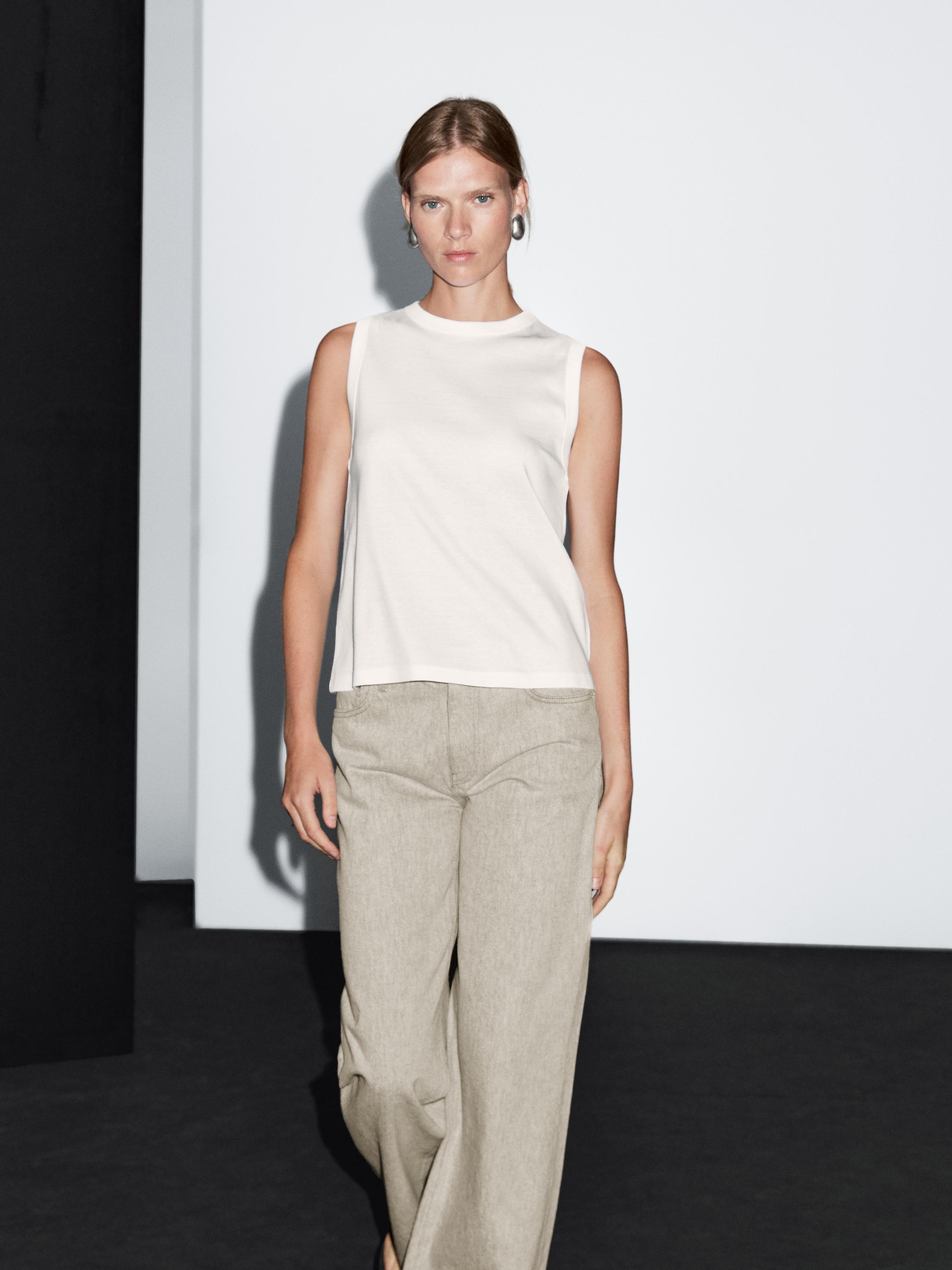 Mid-rise wide-leg jeans
