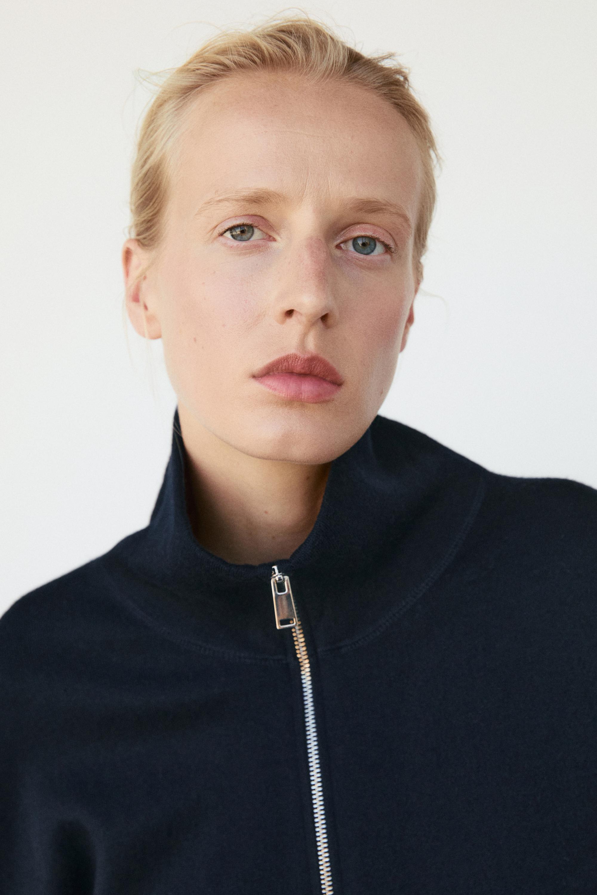Cotton knit zip-up jacket — NAVY BLUE