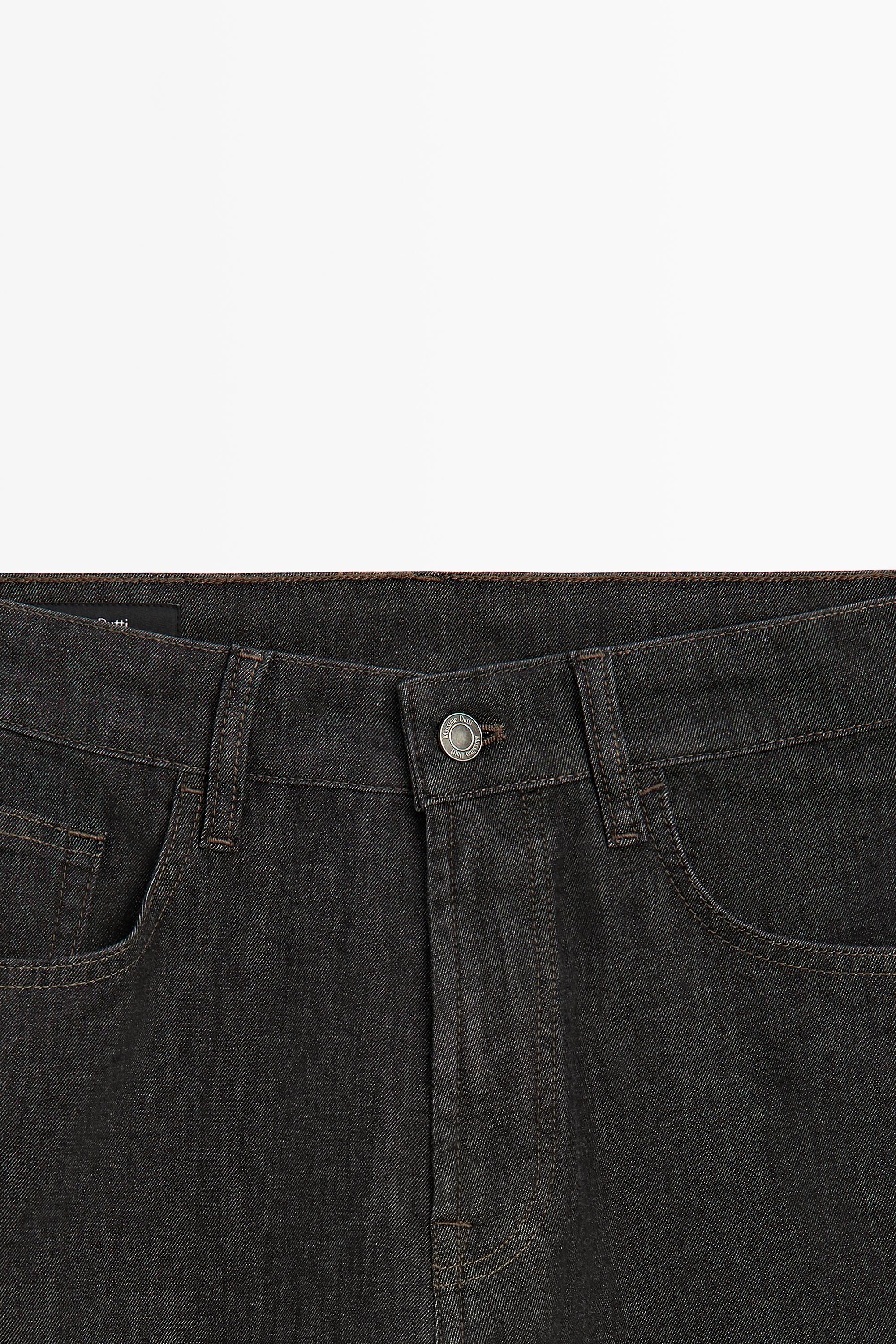 Lightweight tapered fit jeans — BLACK