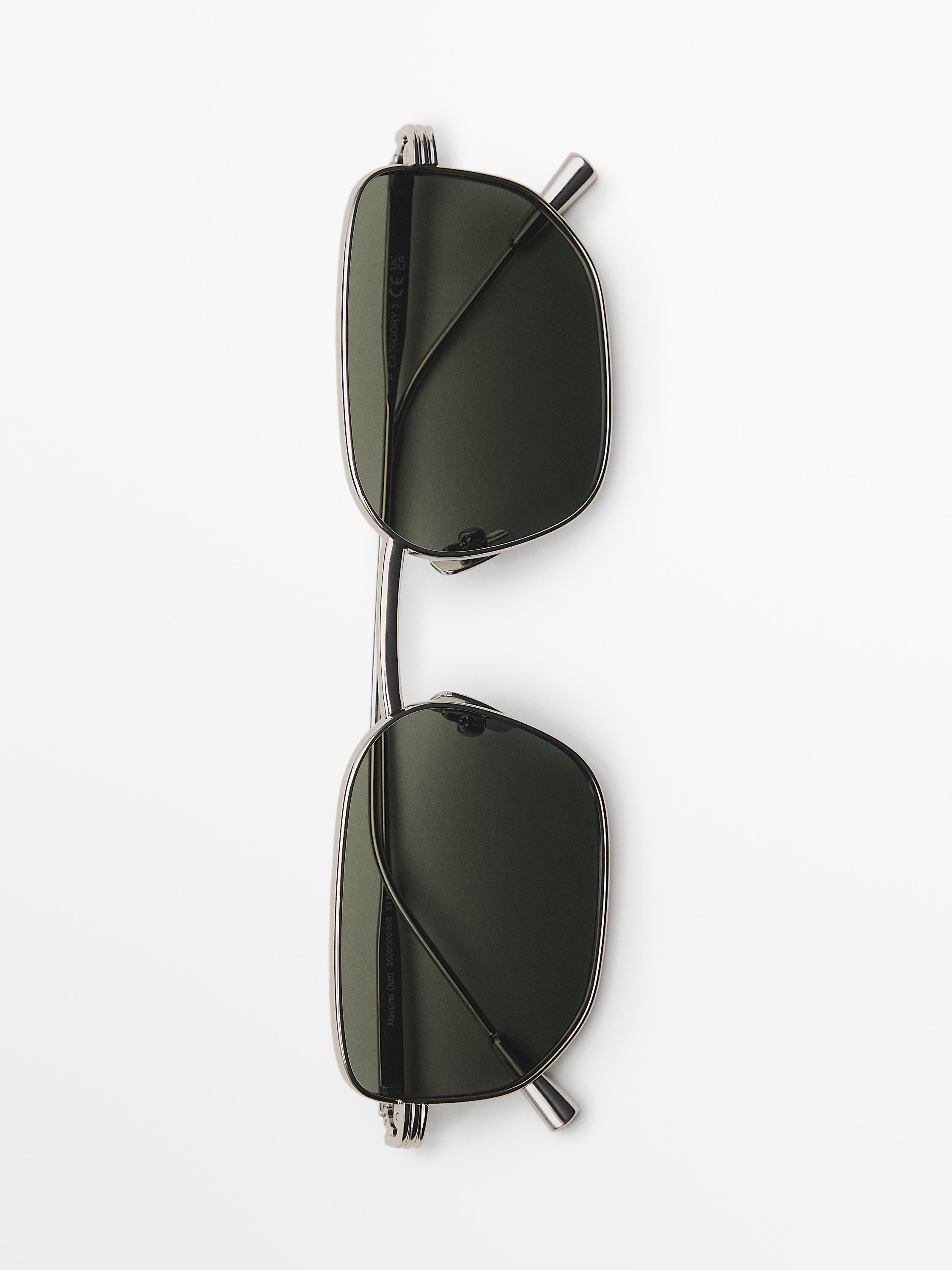 Kính râm kim loại vuông