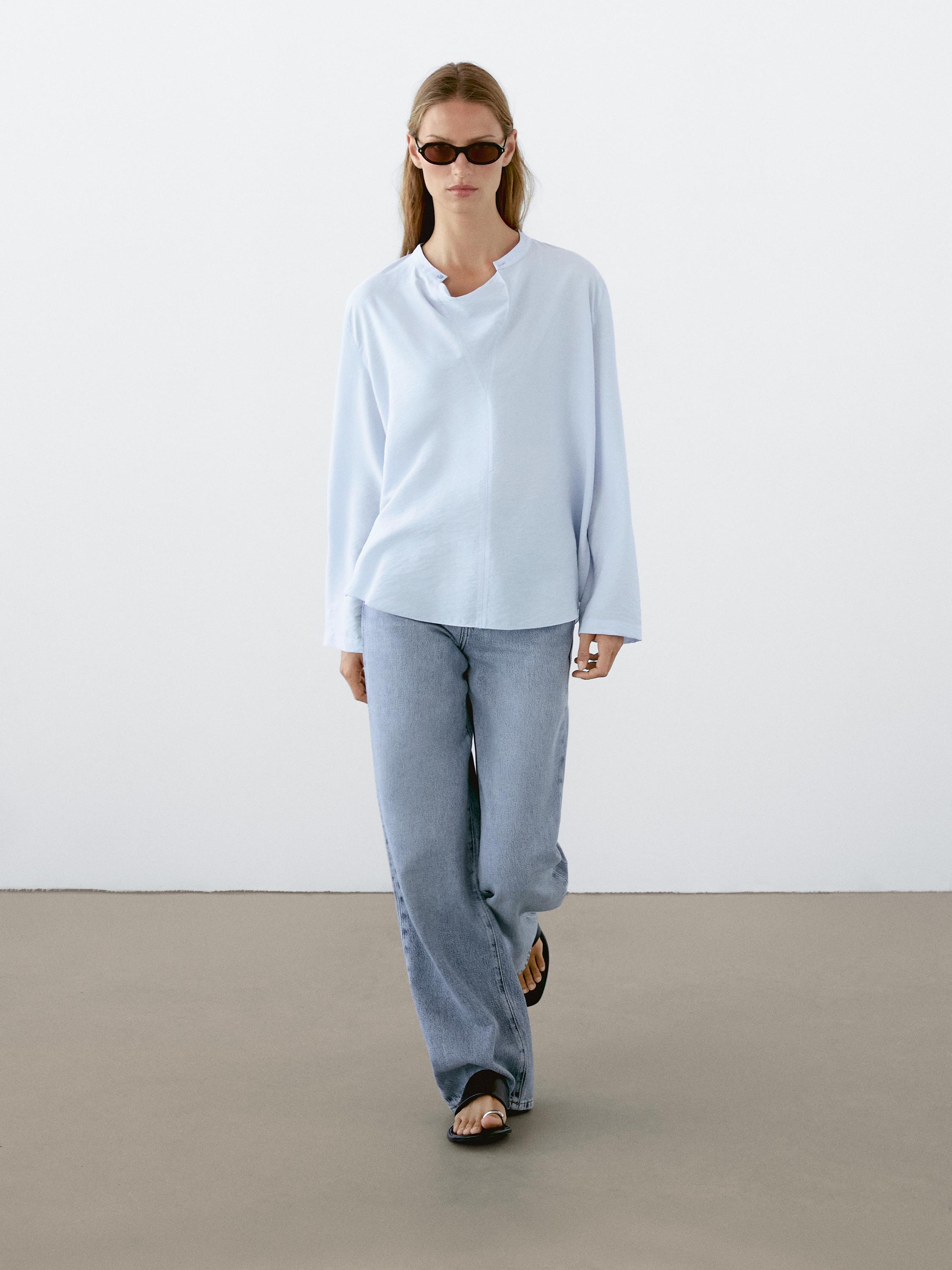 Blůza s dlouhými rukávy a detailem límečku