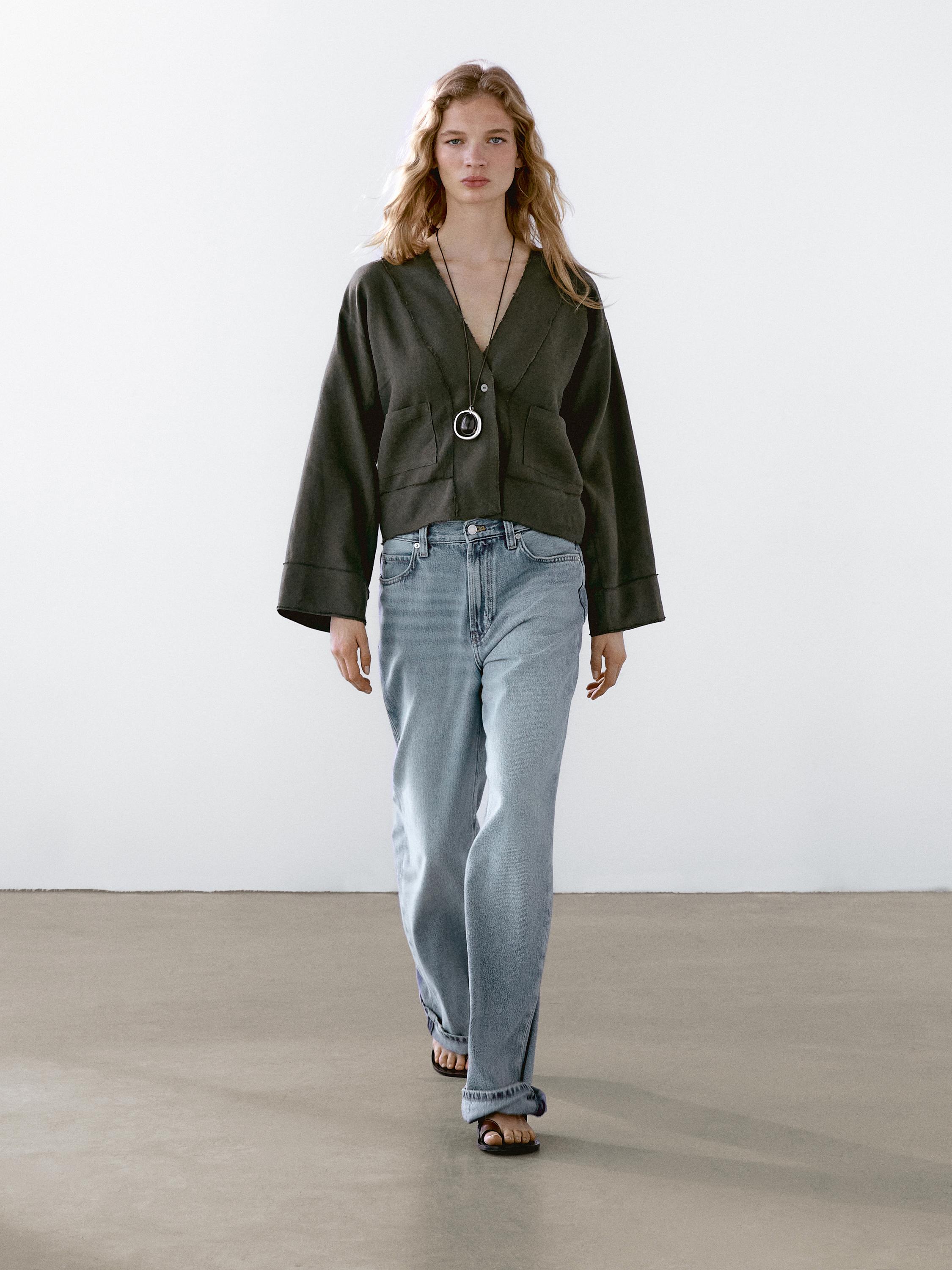 Flowing linen kimono with pockets