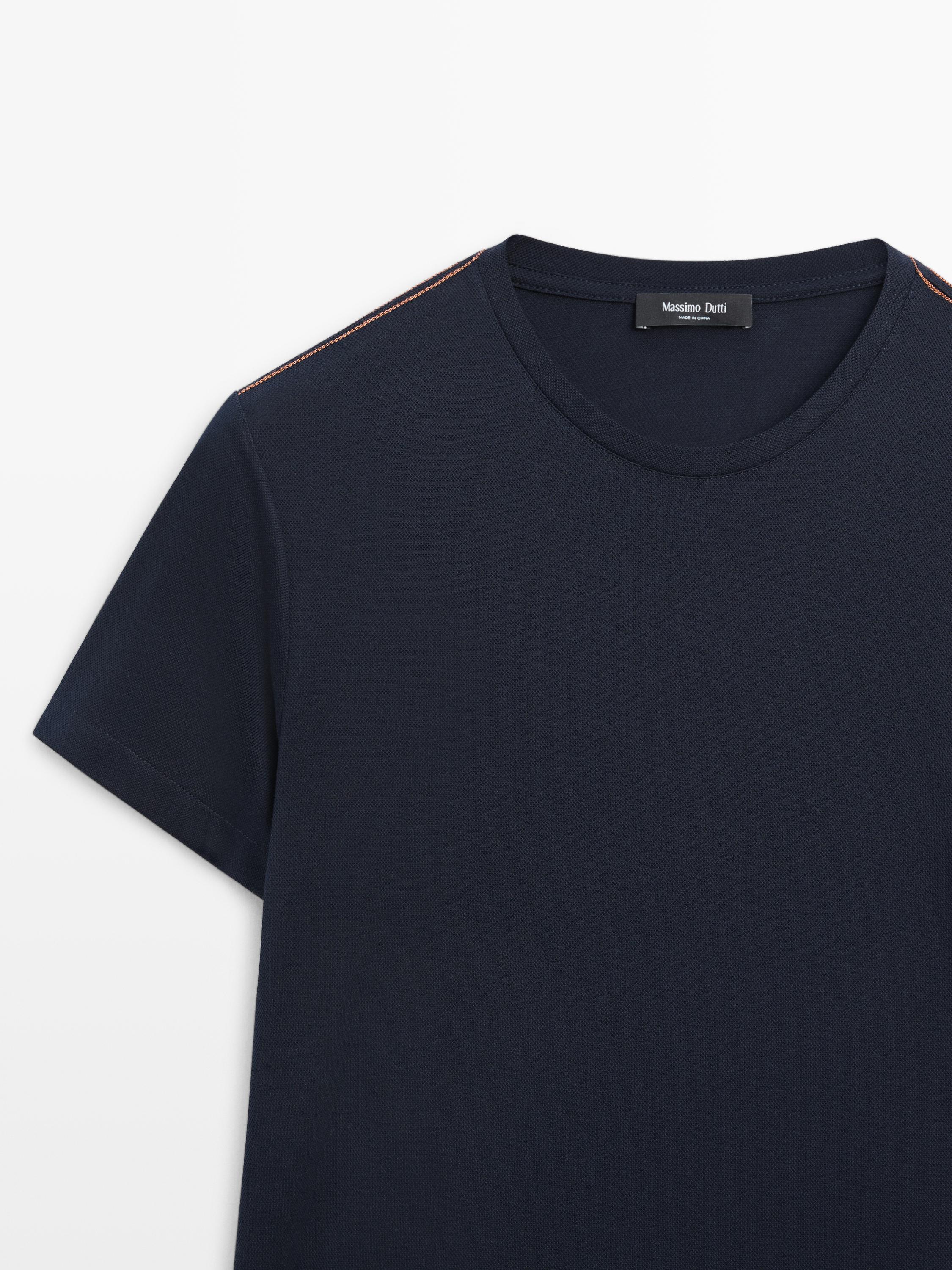 Short sleeve T-shirt with contrast seam detail