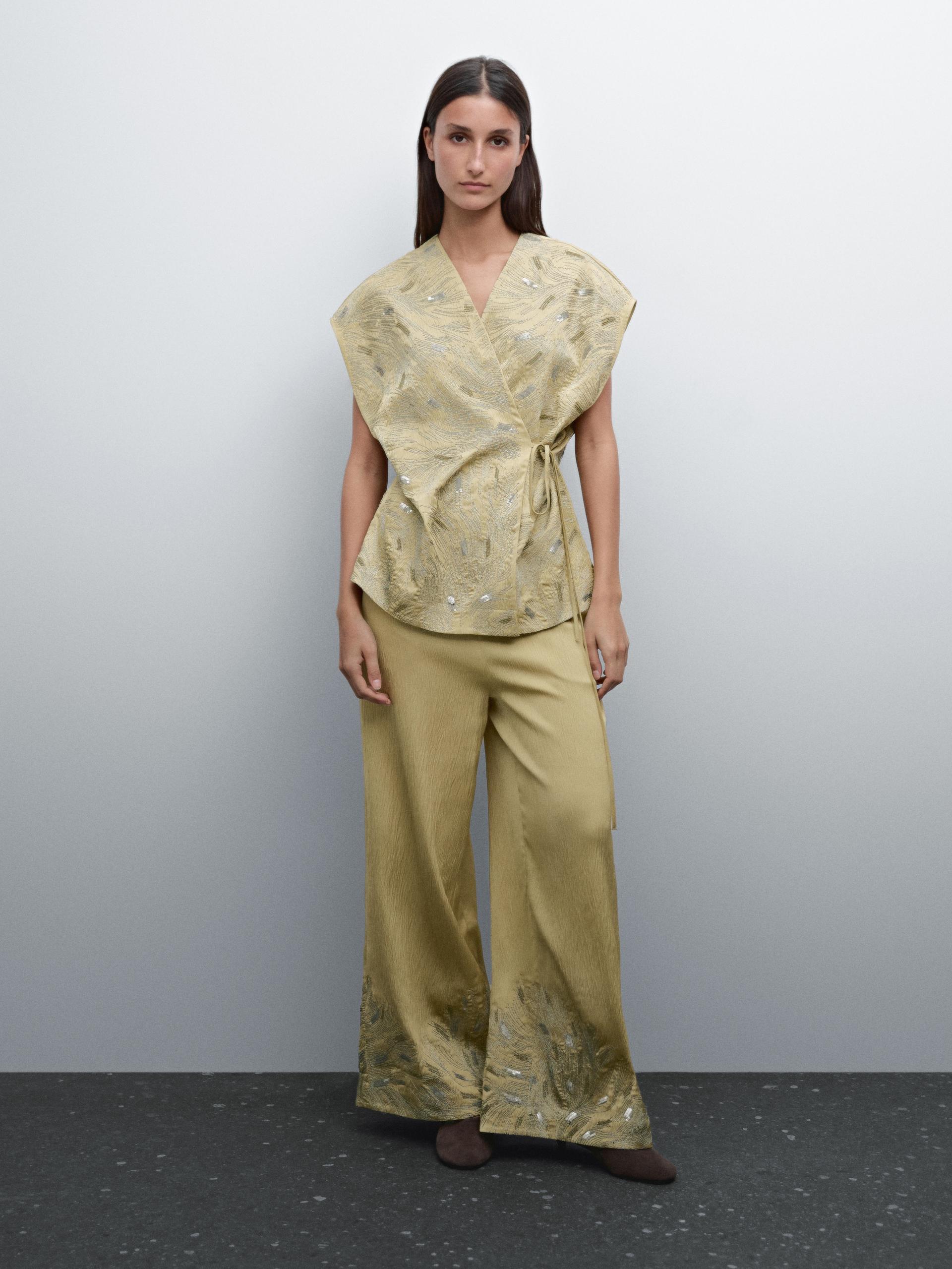 Krótkie Kimono Bez Rękawów Z Haftem - Oliwkowy - M - Massimo Dutti - Kobieta