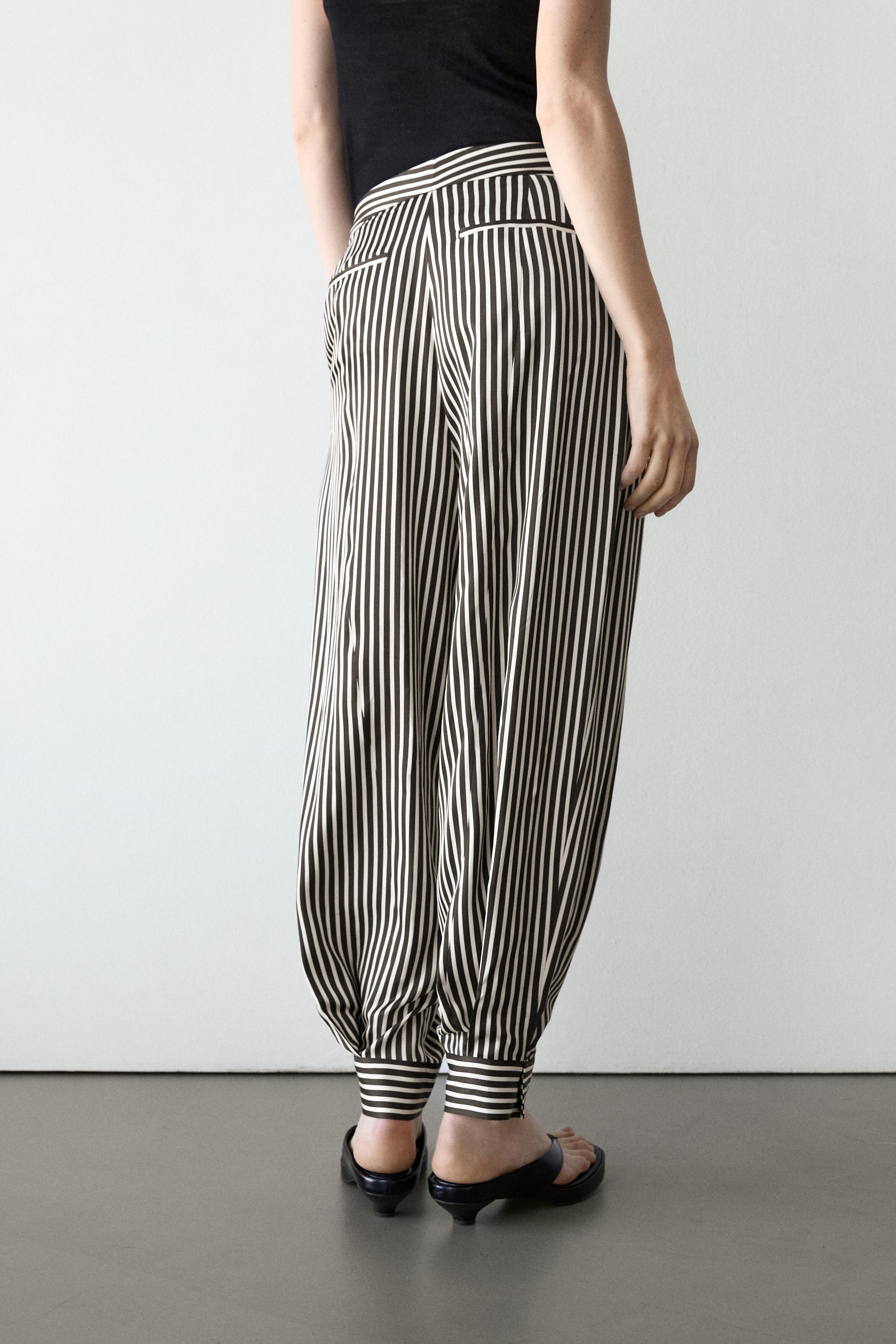 Striped draped pants with darts — BLACK AND WHITE