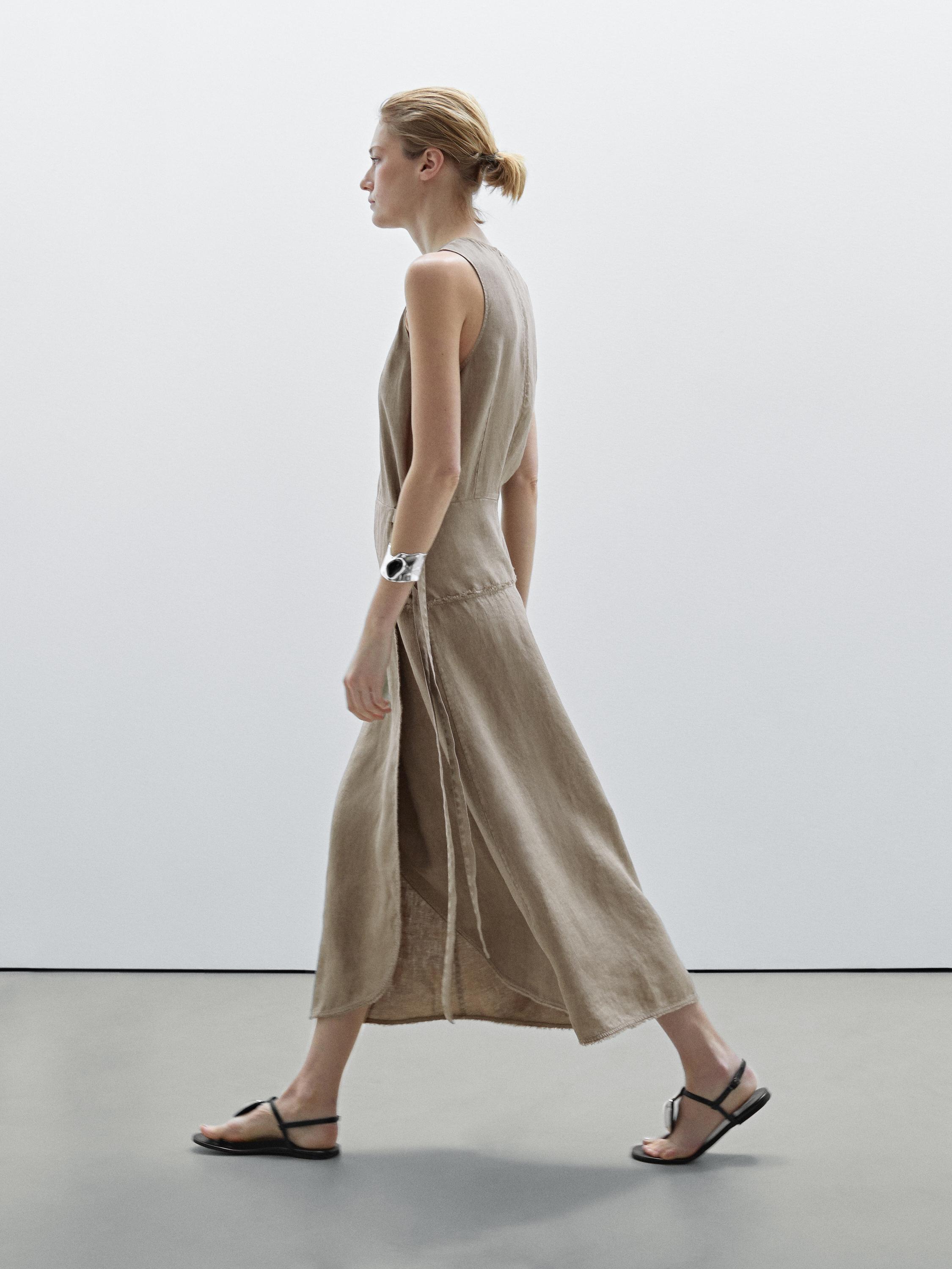 فستان كتان 100% مفصل بإبزيم