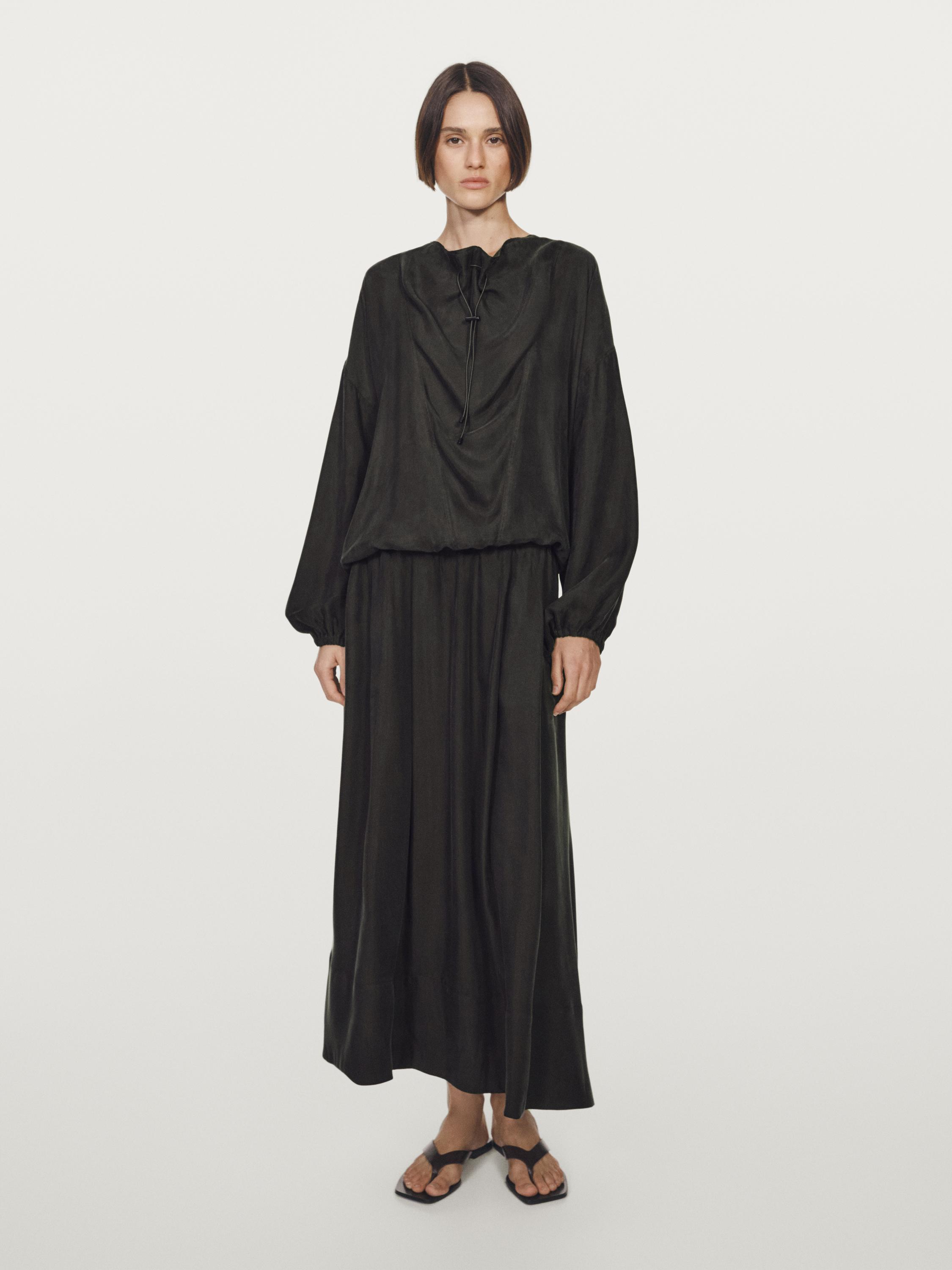 Shirt with drawstring detail