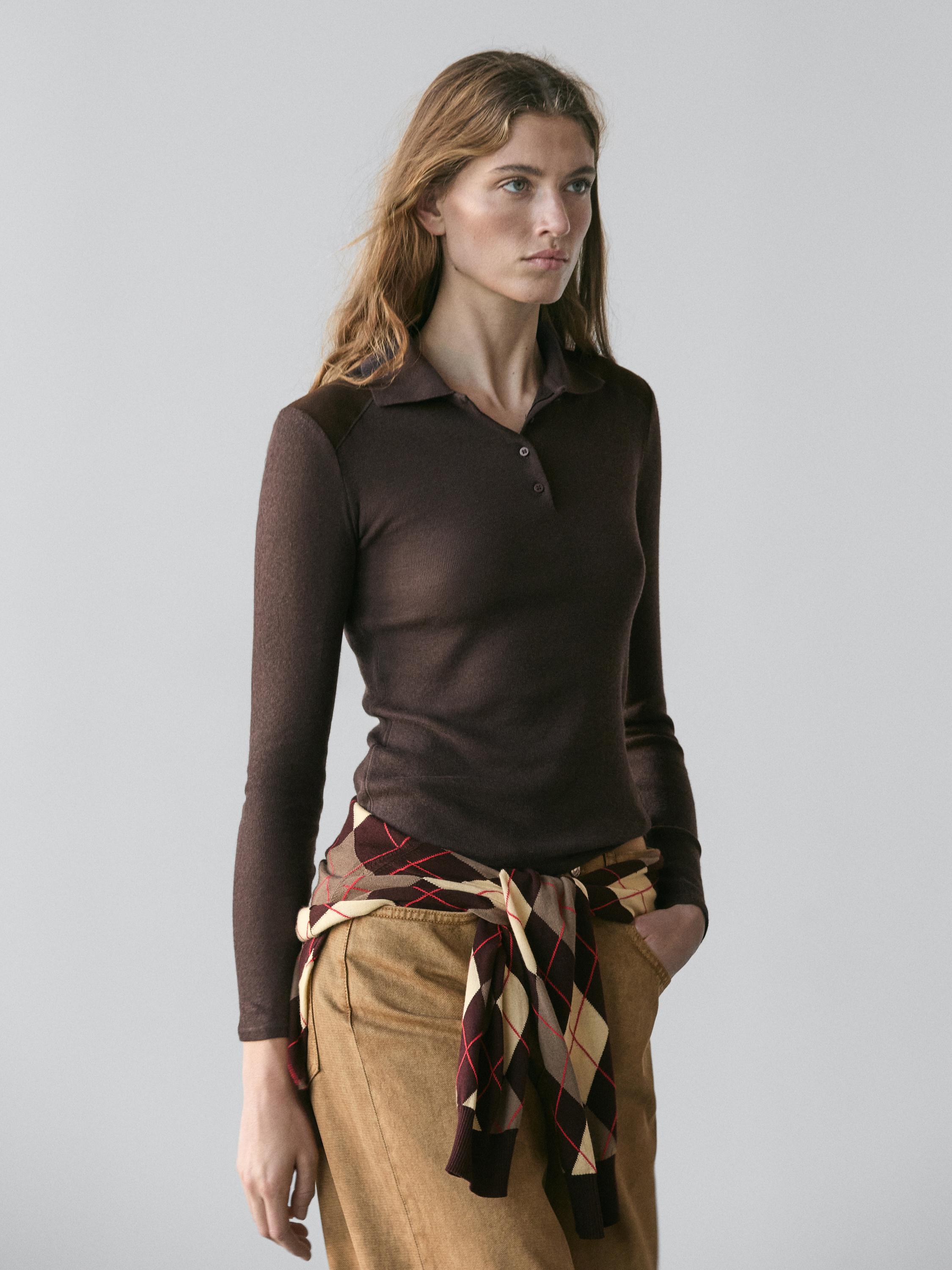 Polo T-shirt with shoulder pads