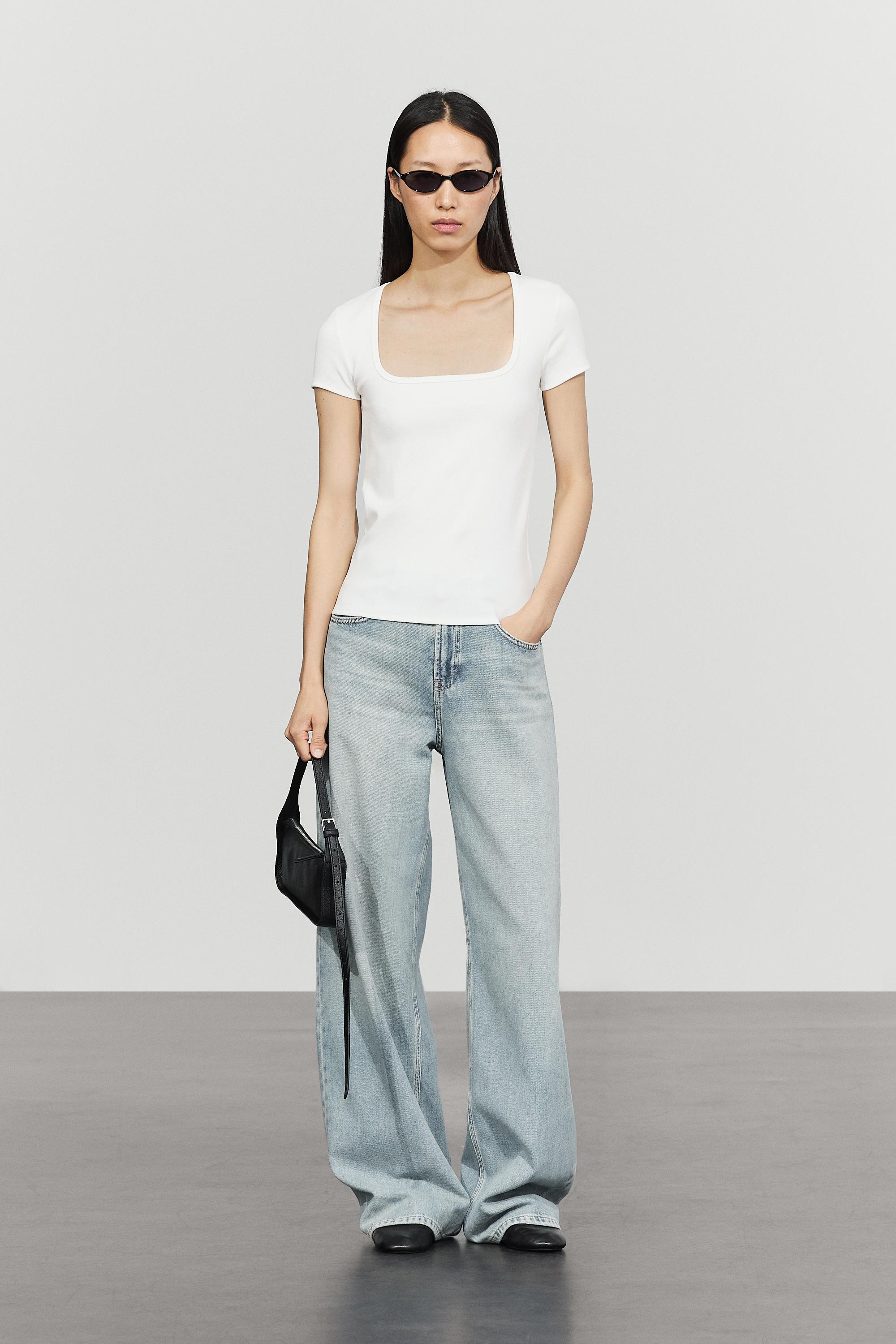 Short sleeve square neckline T-shirt — WHITE