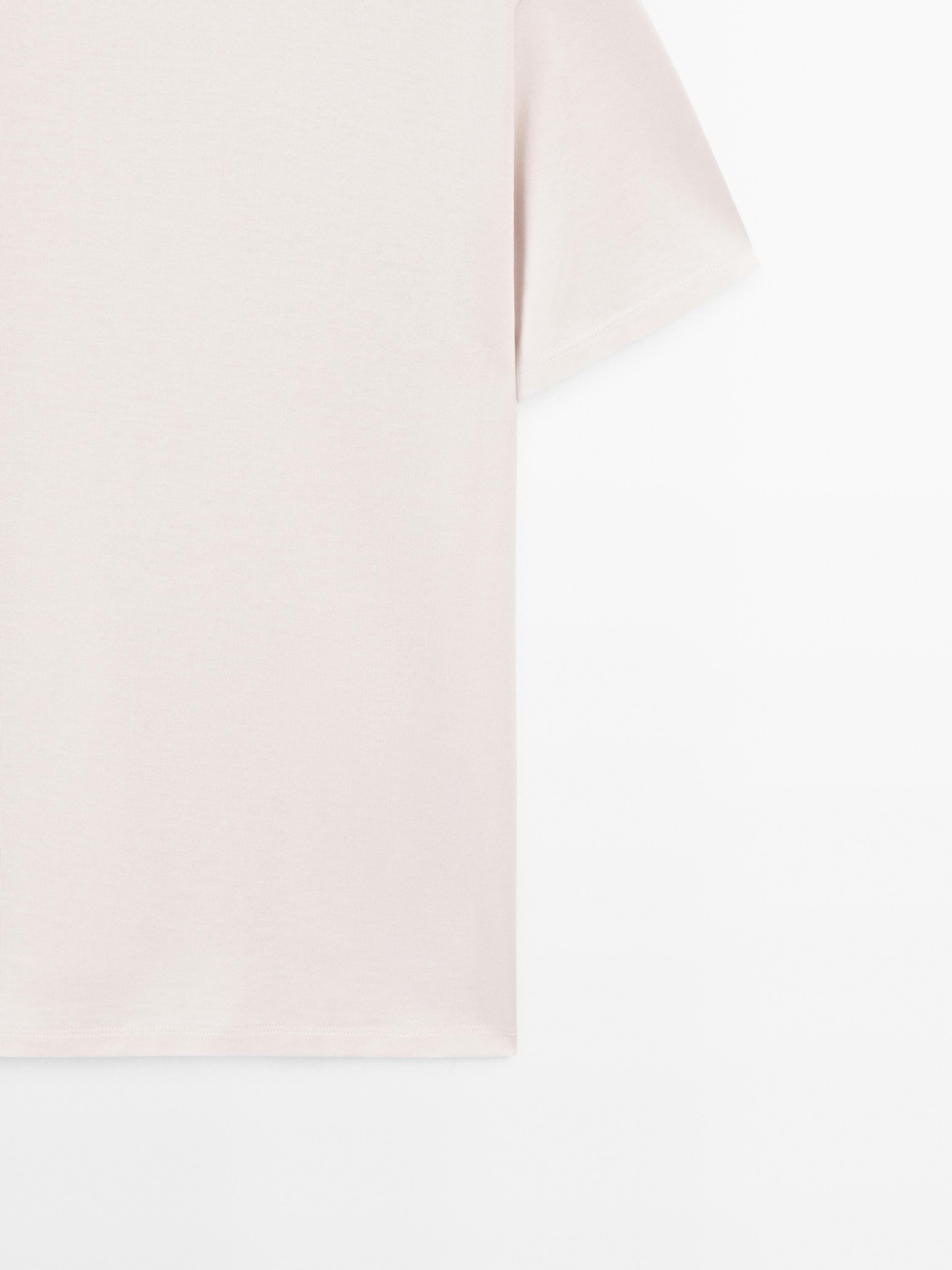 100% cotton lightweight T-shirt
