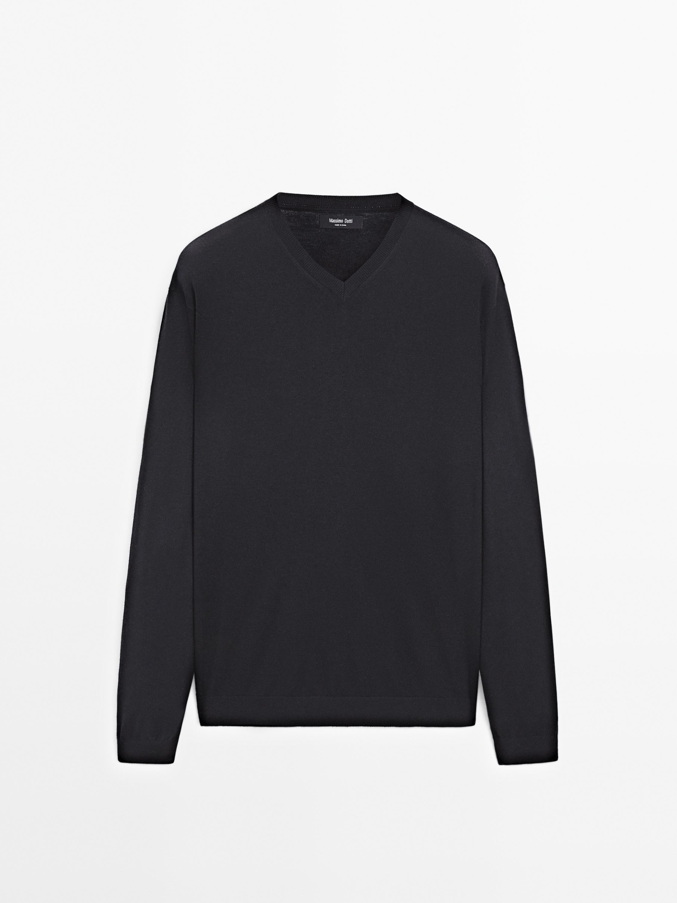 Knit wool blend sweater