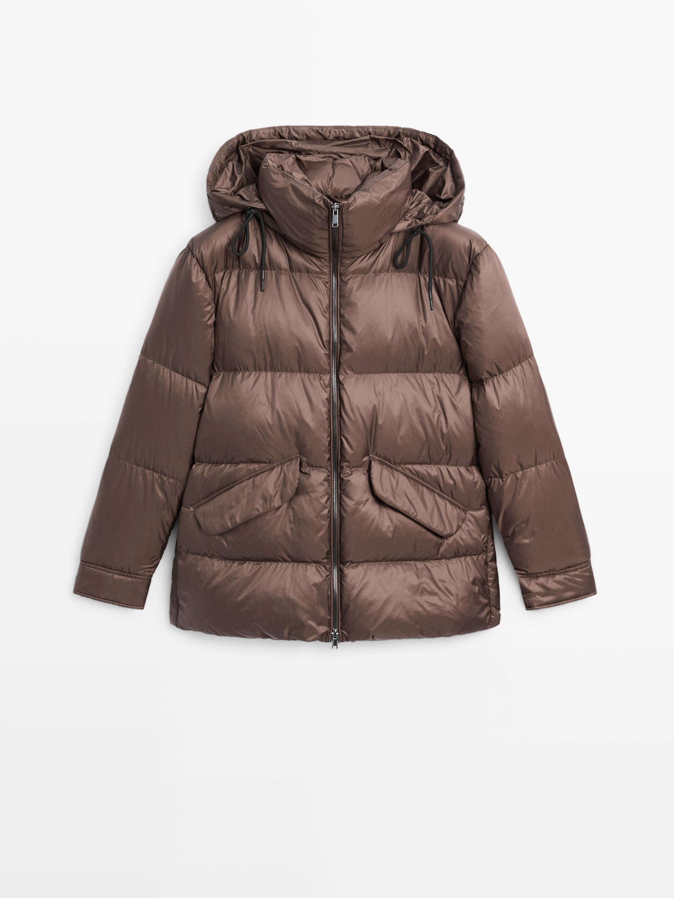 Water-repellent shiny down jacket