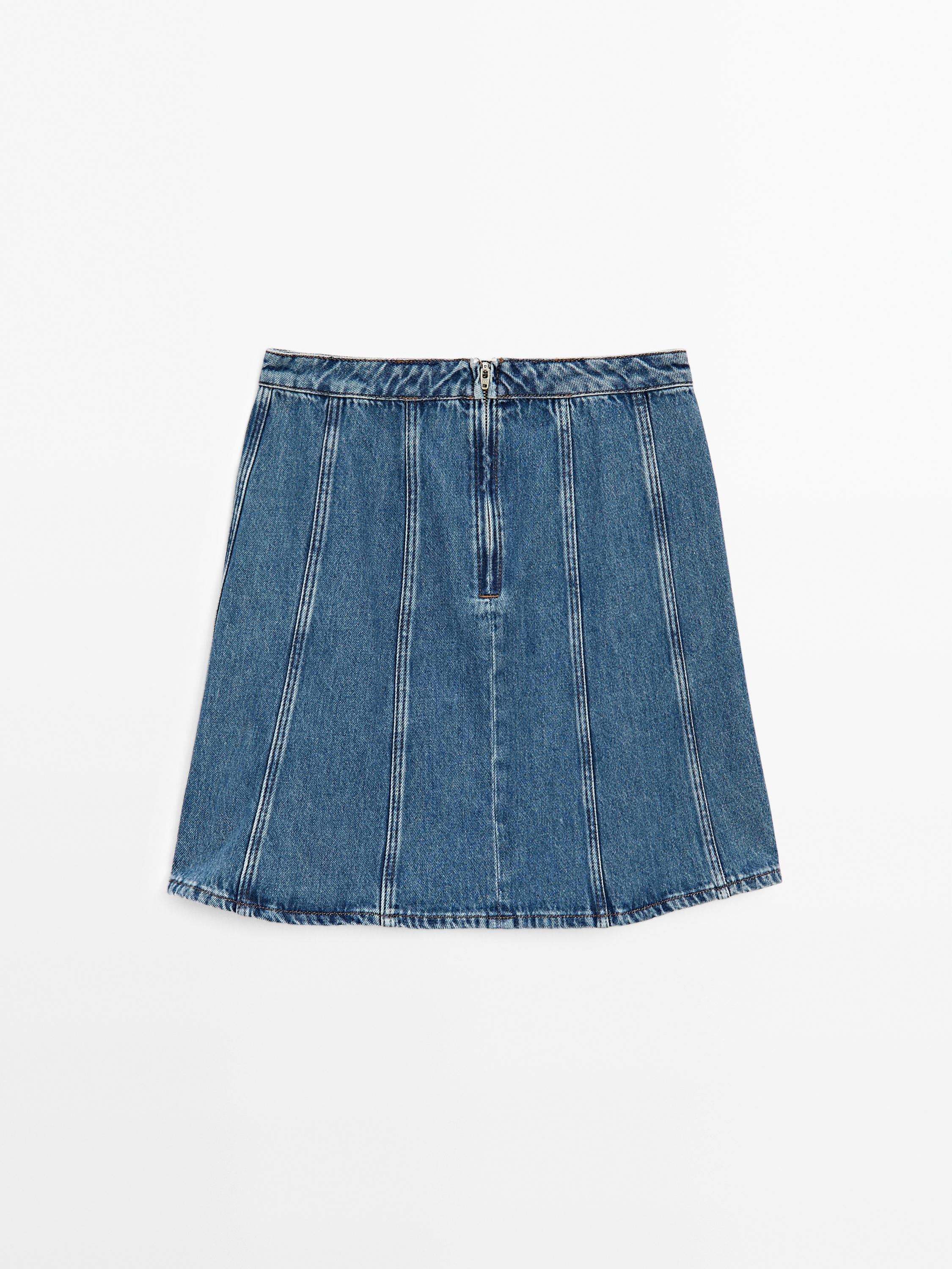 Short denim skirt with seam details
