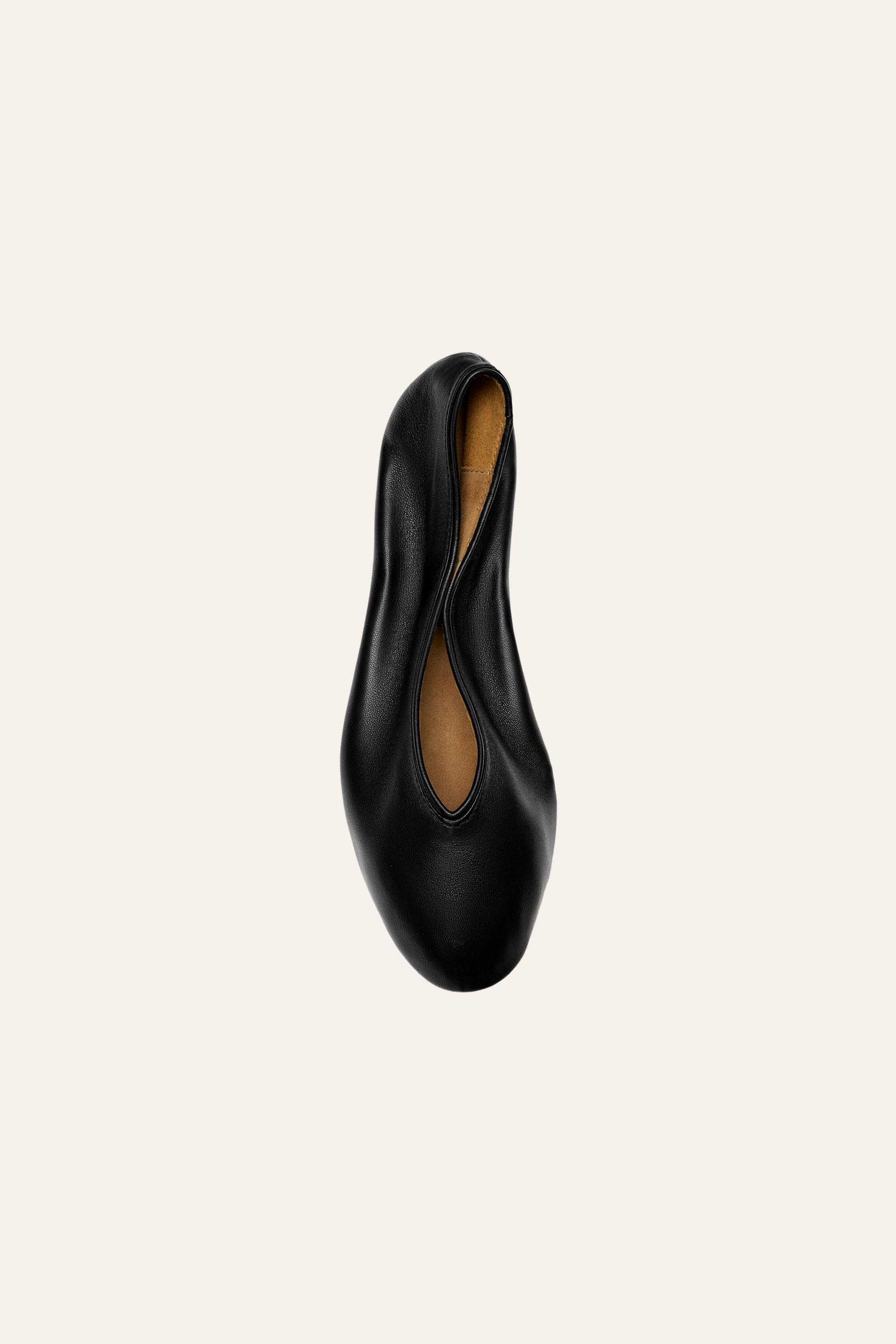 Soft leather ballerinas — BLACK
