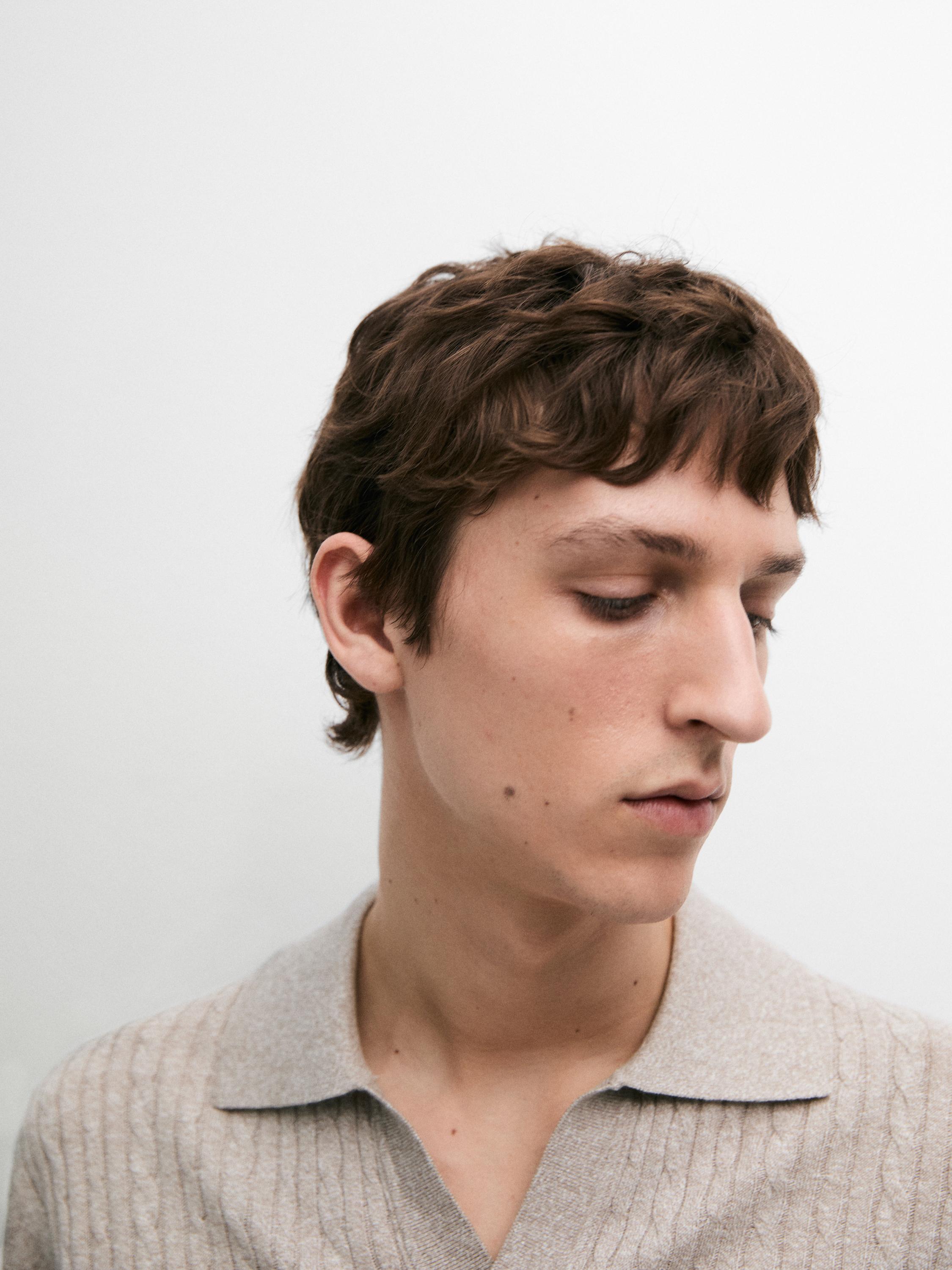 Short sleeve knit polo shirt with cable-knit detail — MINK