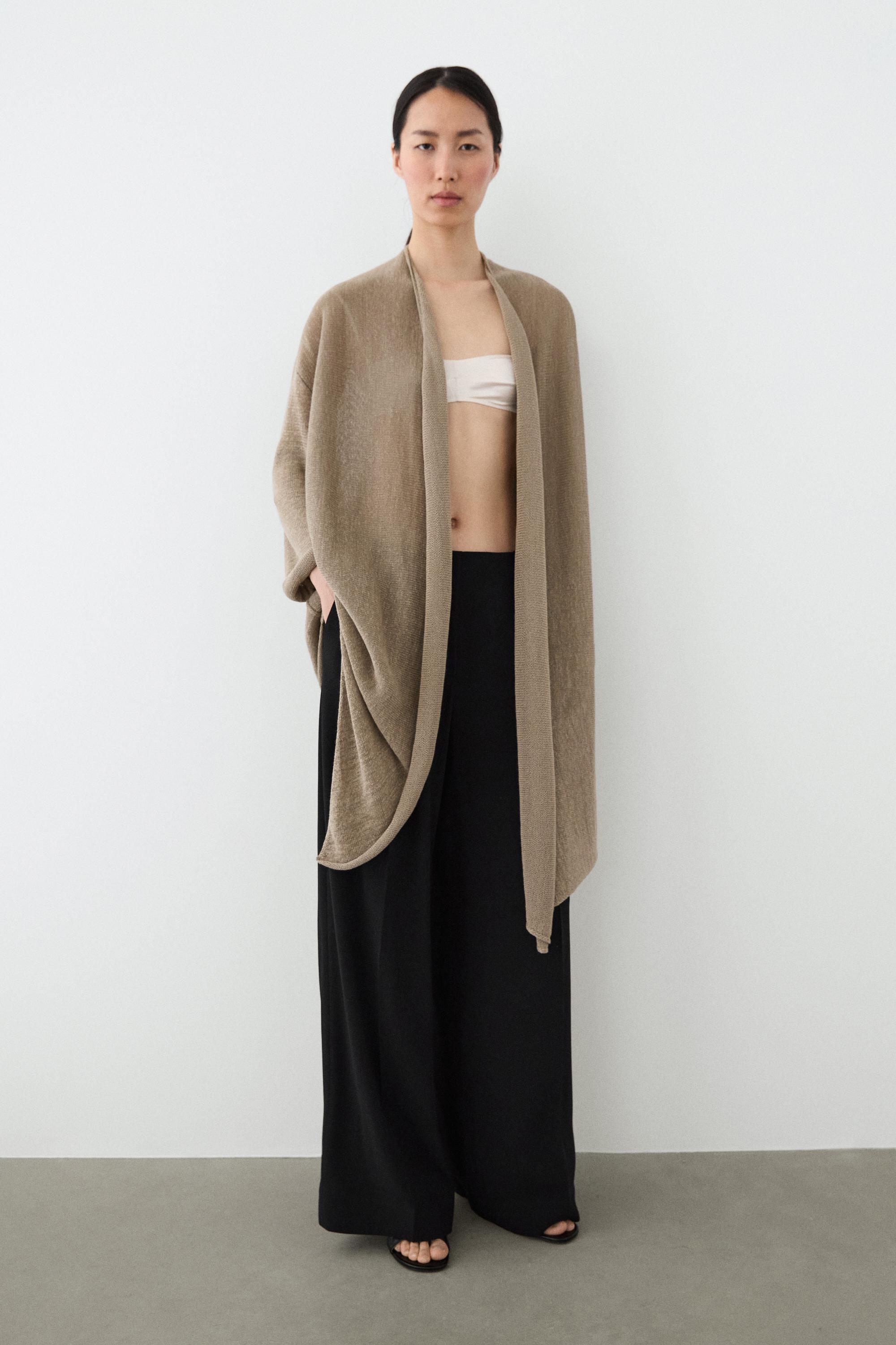 Total look draped knit cape cardigan — SAND