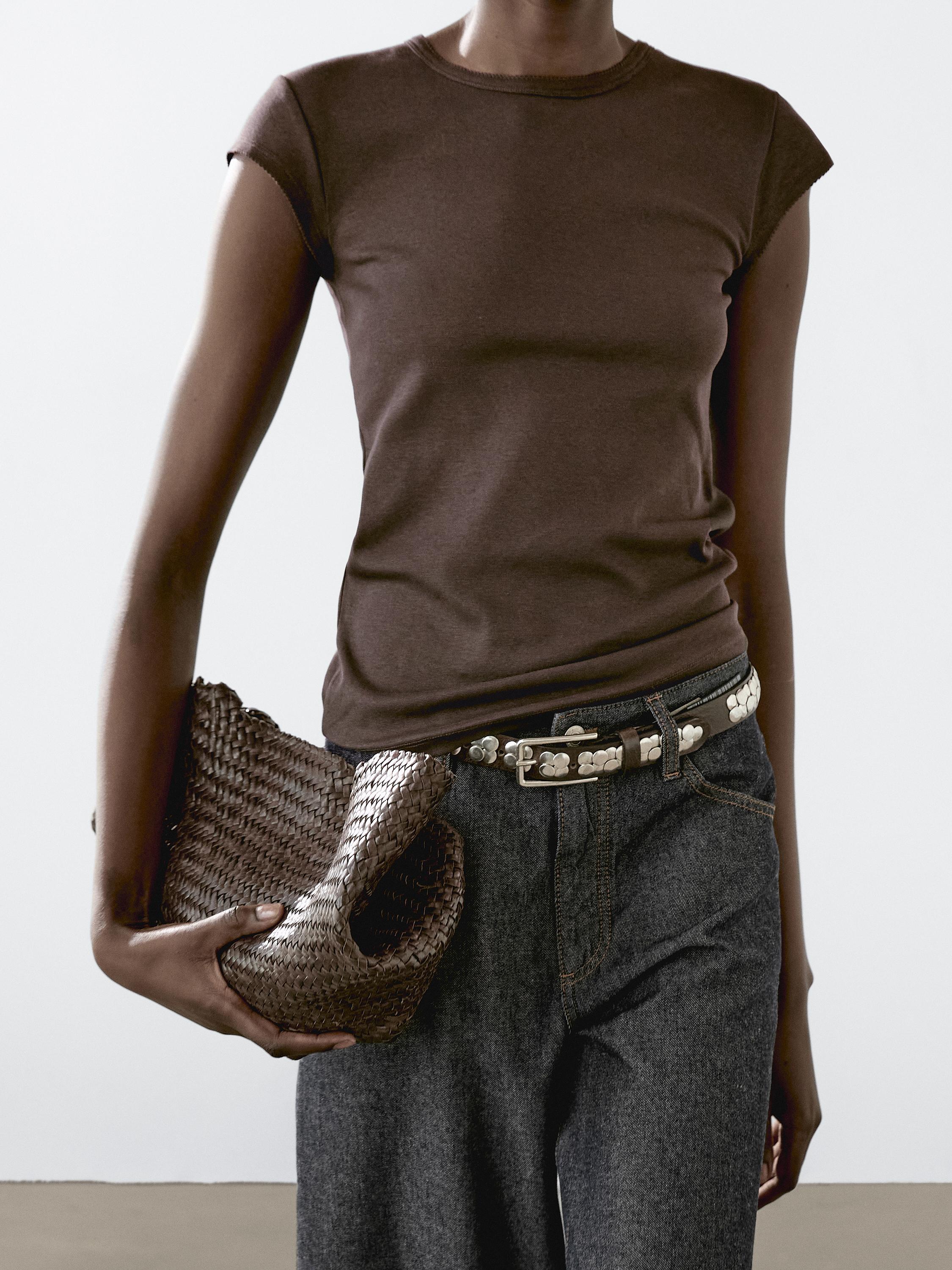 Loose mid-rise wide-leg jeans