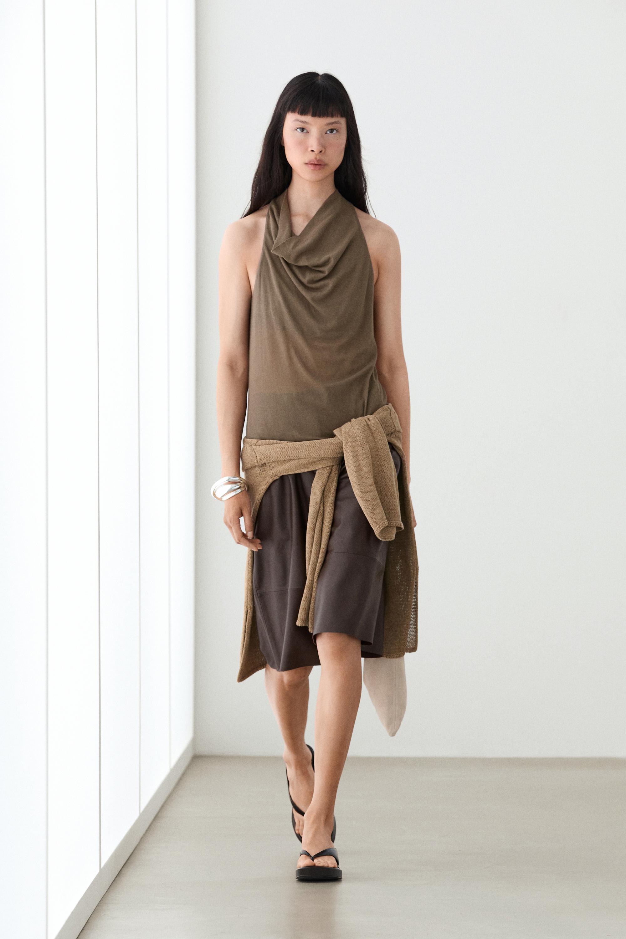 Long nappa leather Bermuda shorts — BROWN