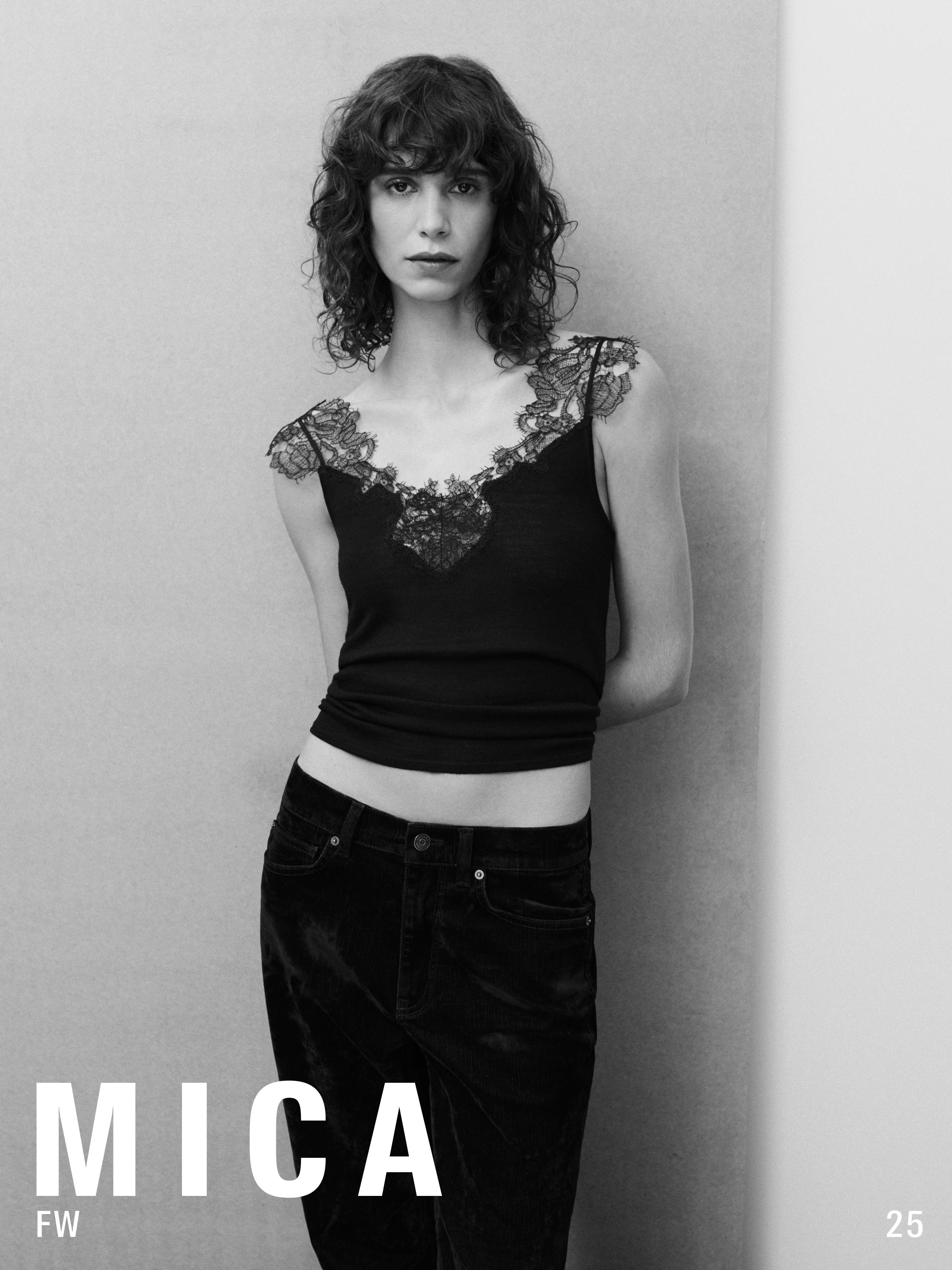 Top en maille à bretelles et dentelle