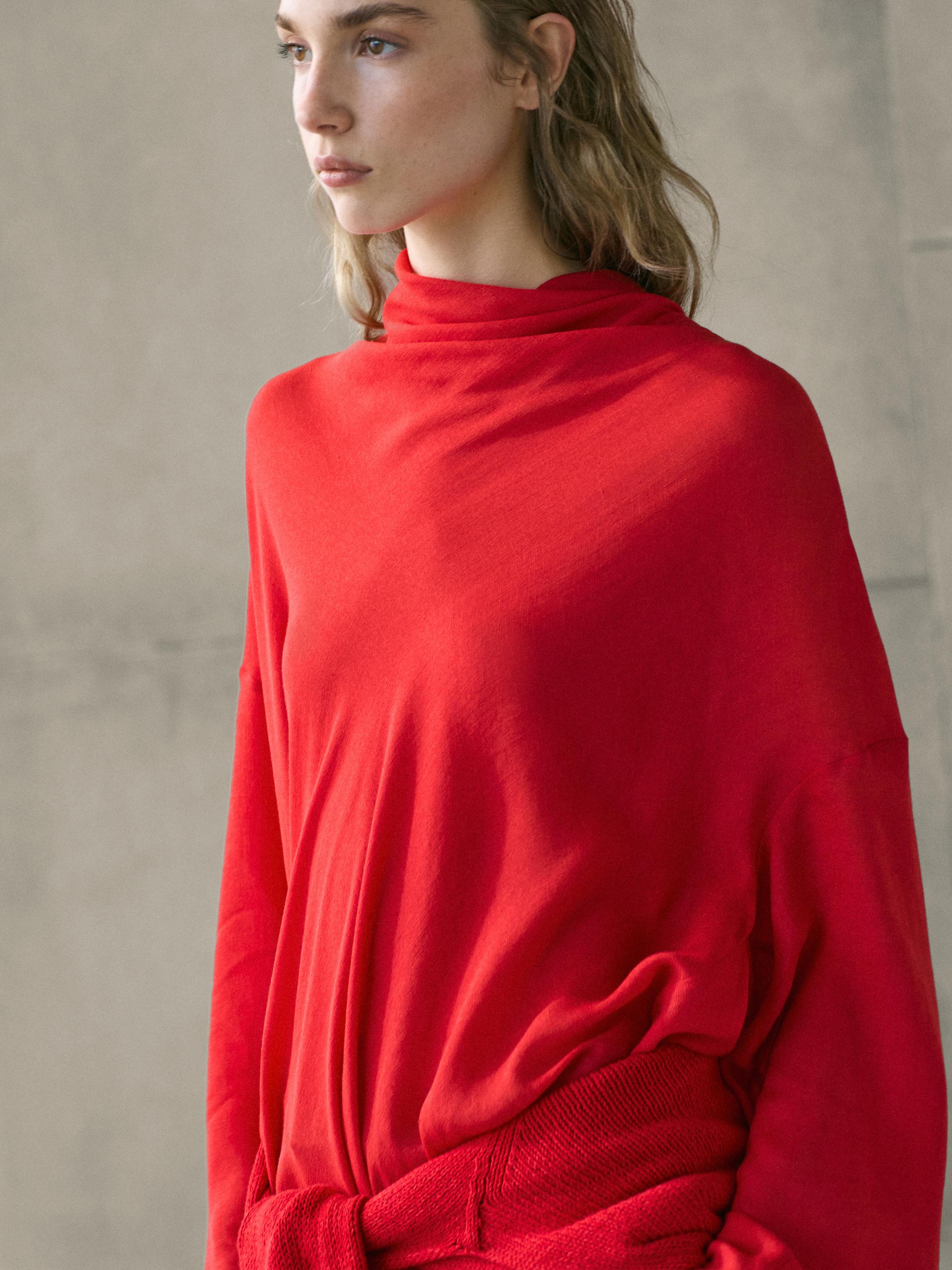 Flowing blouse with draped collar — CORAL