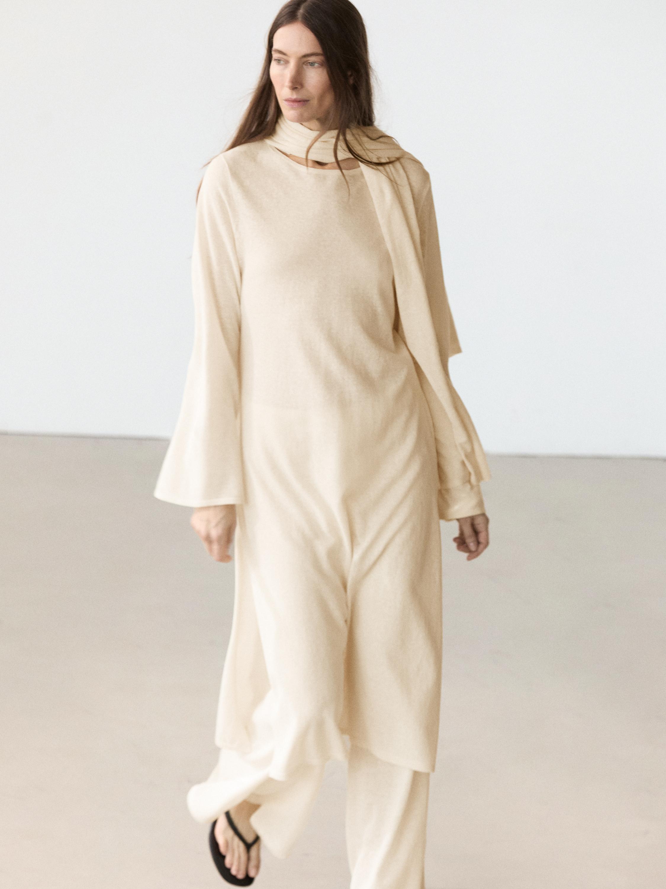 Total look flowing tunic dress — Vanilla