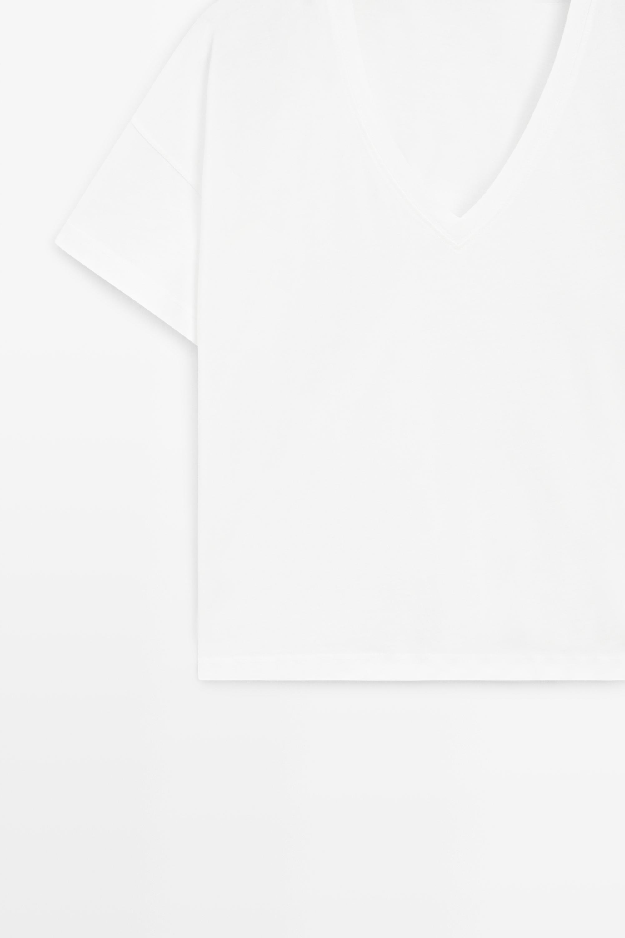 Flowing cropped fit V-neck T-shirt — WHITE