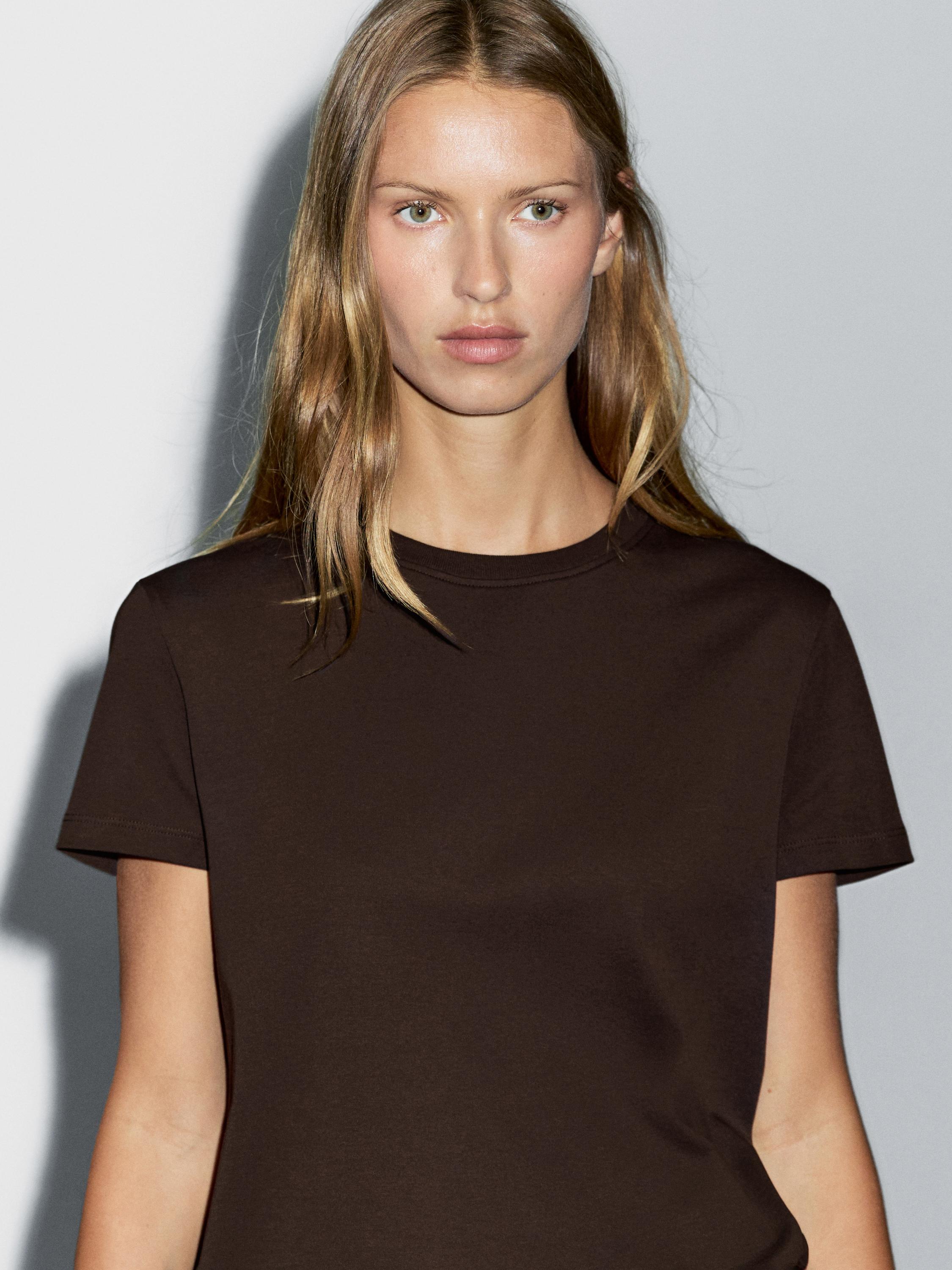 Koszulka z grubej bawełny z ozdobnym szwem