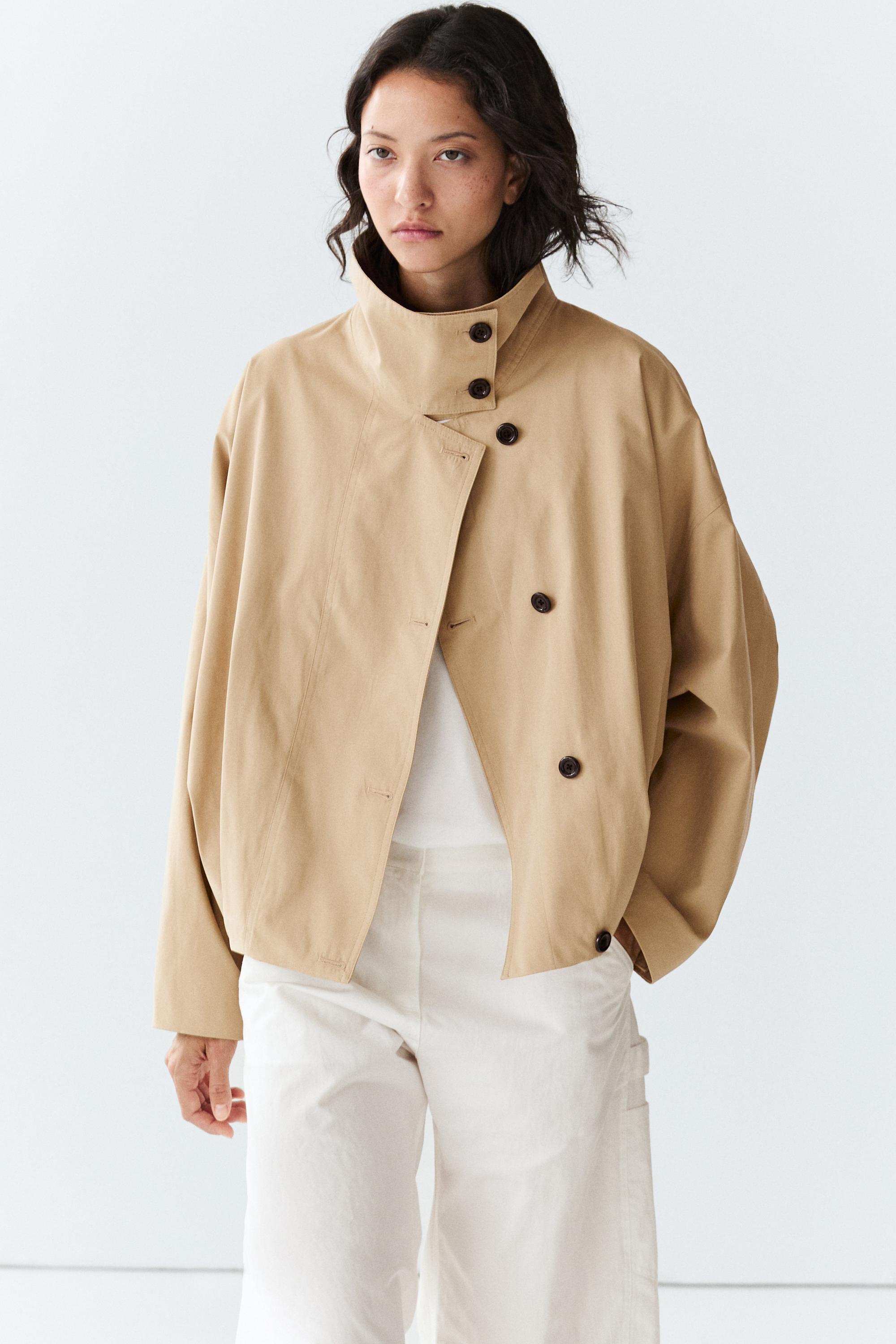 Pleated stand-collar bomber jacket — Beige
