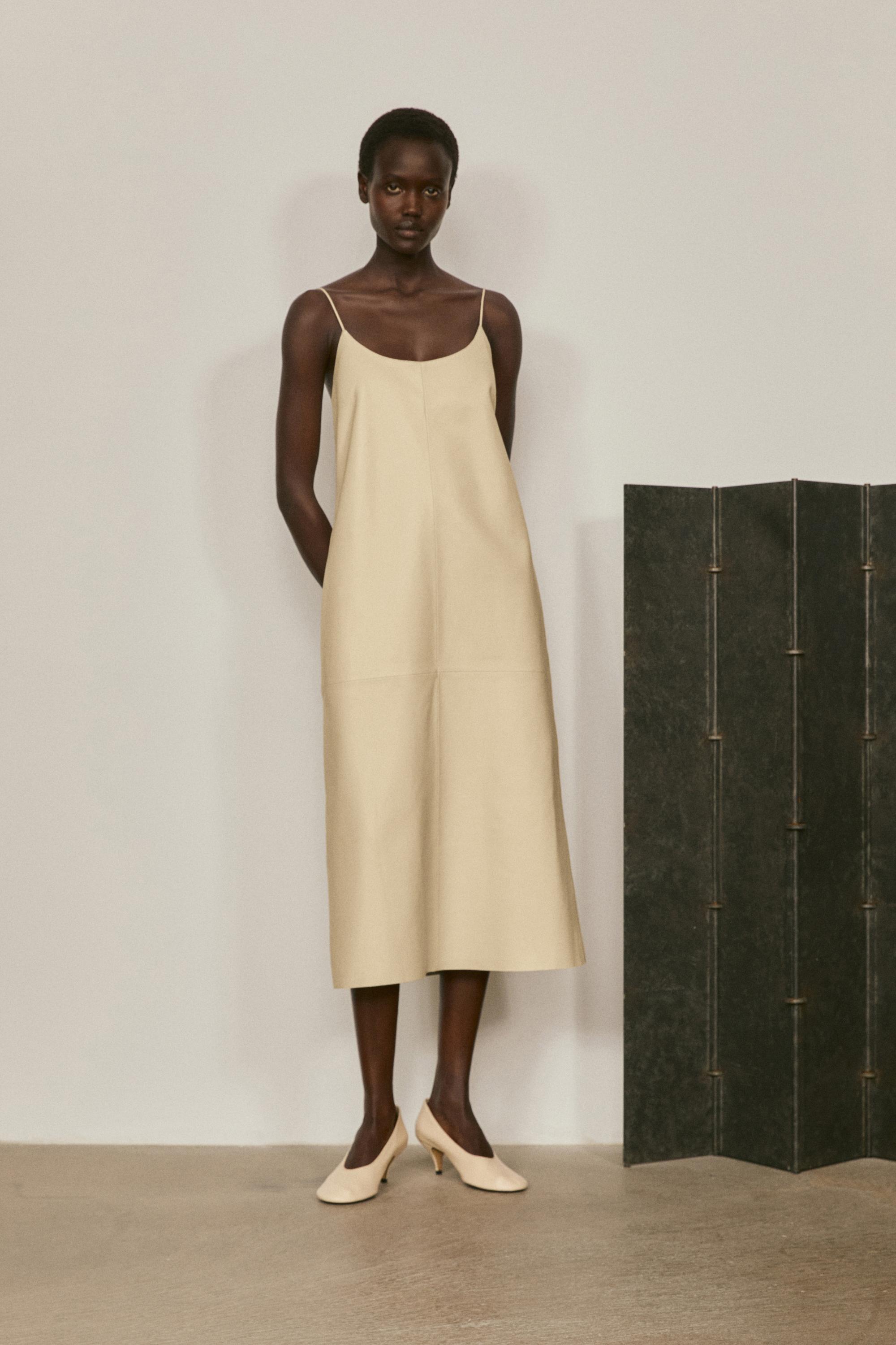 Midi Dress Leather Dress Beige By Anthropologie Faux Leather Sleeveless V-Neck Midi Dress Midi Dress Leather Dress Beige By Anthropologie Faux Leather Sleeveless V-Neck Midi Dress