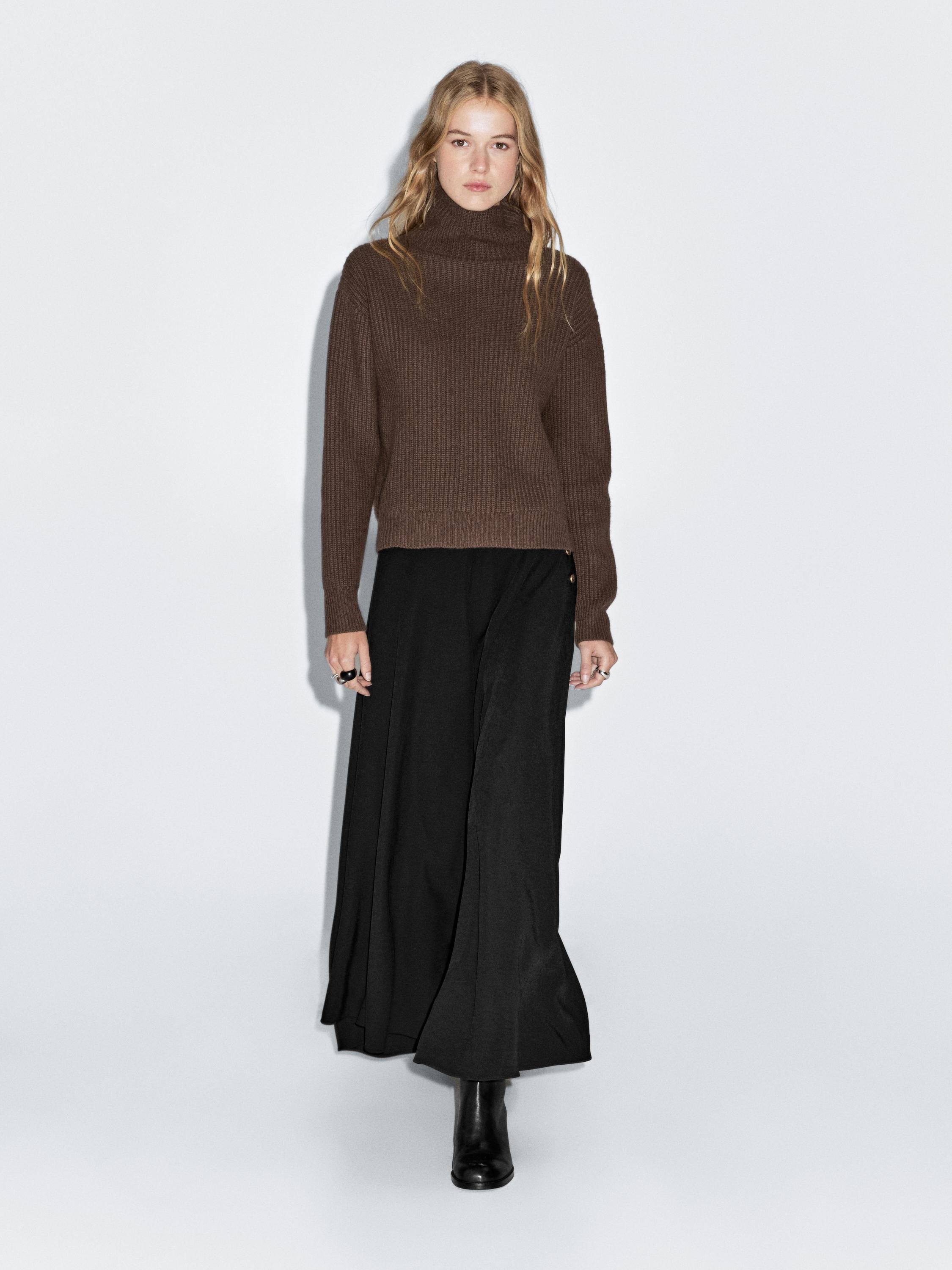 Pull en maille 100 % laine à col montant