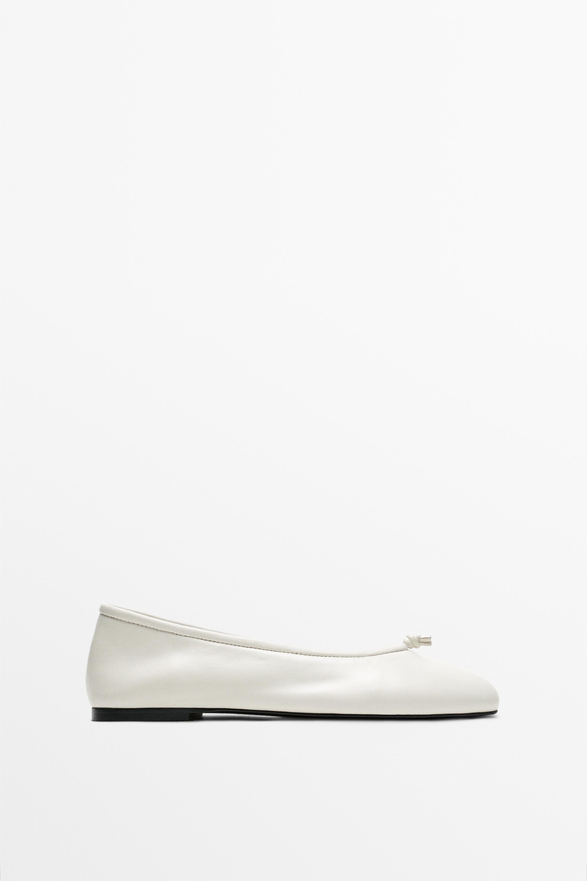 Knotted leather ballet flat