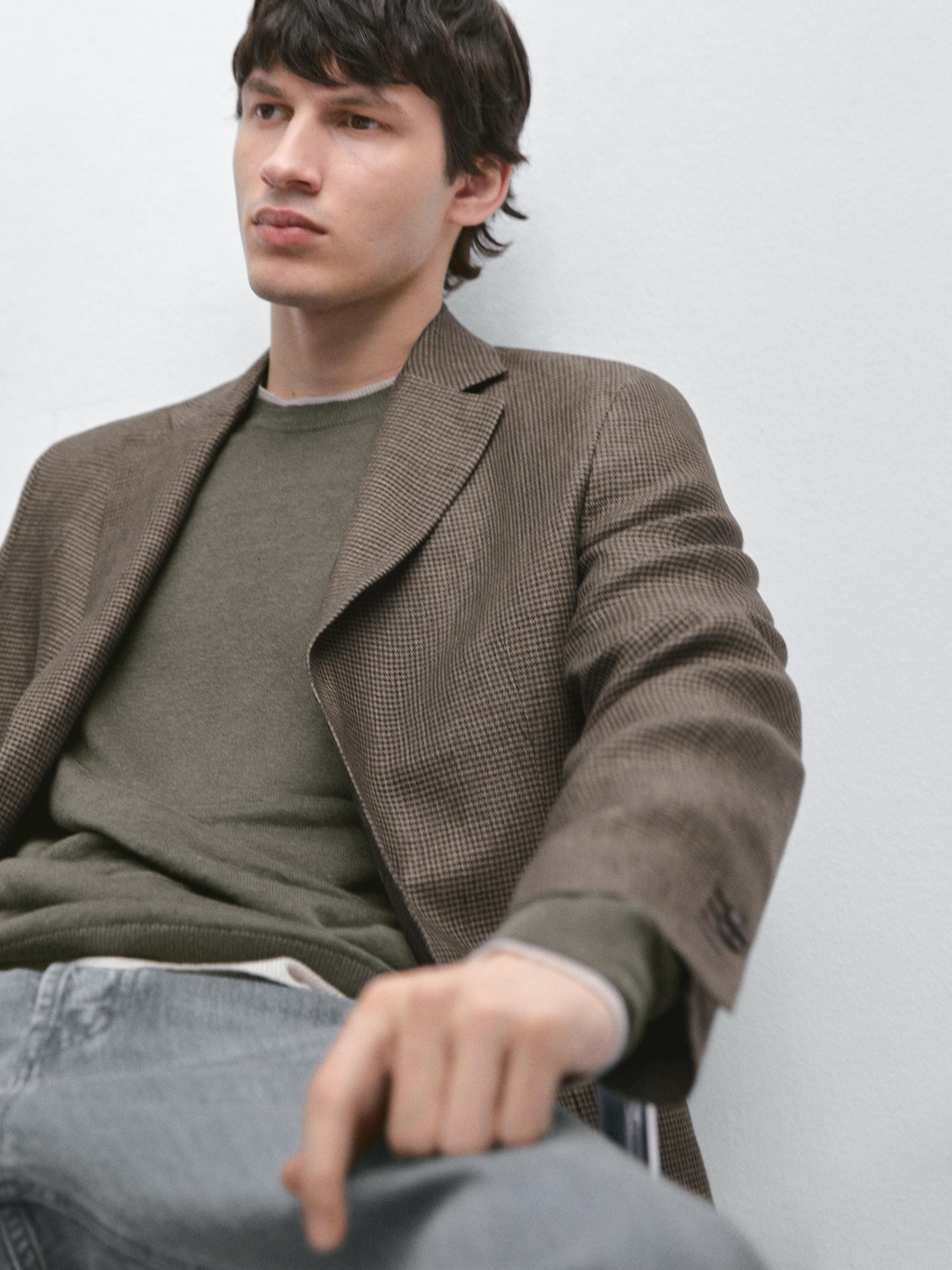 Linen blazer with pocket details