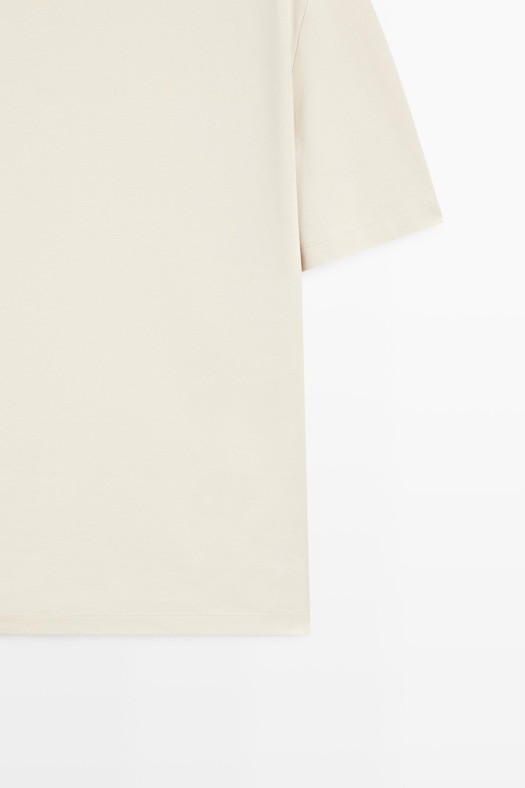 Contrast neck short sleeve T-shirt — PEARL GREY
