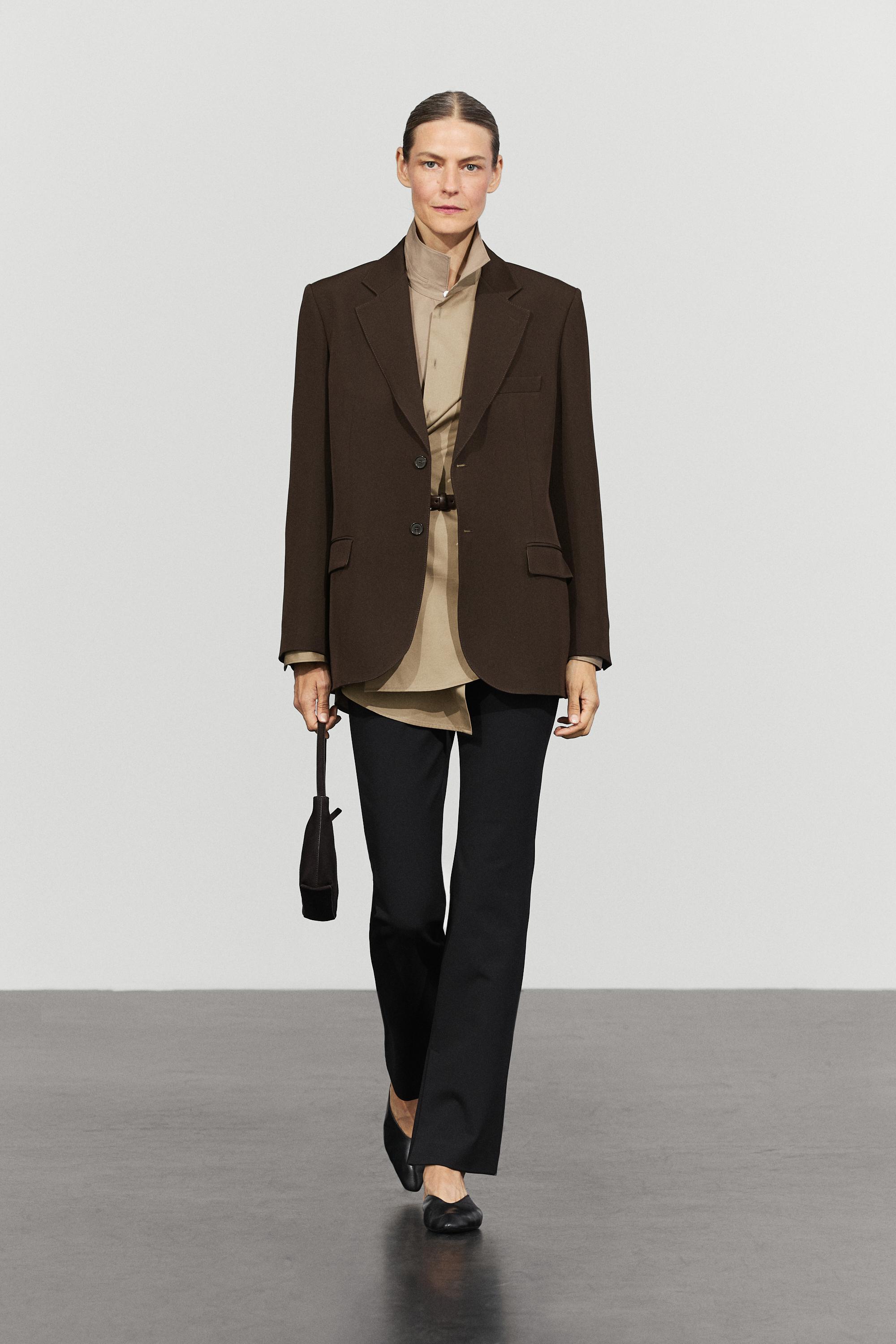 Fluid wool-blend blazer