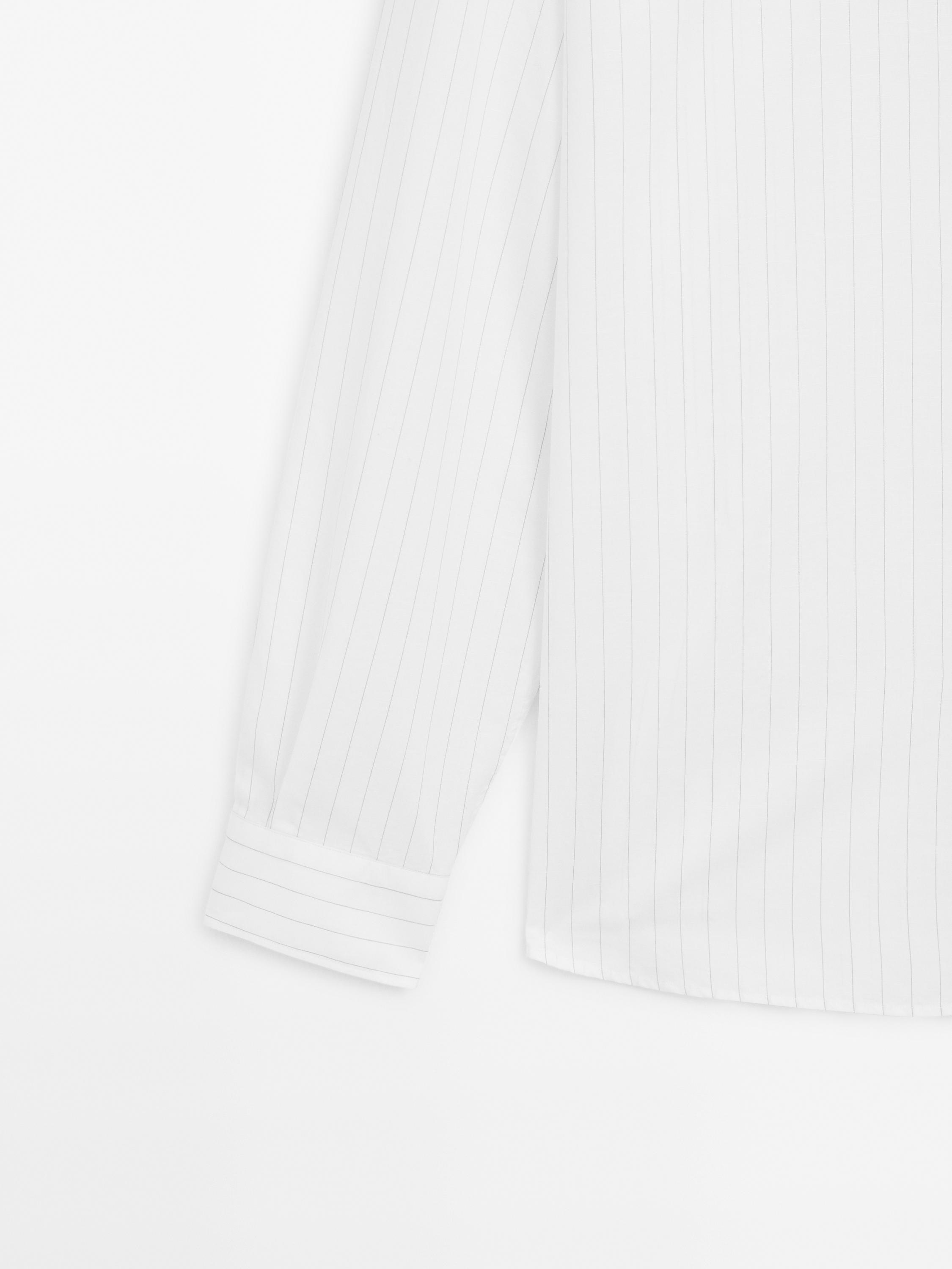 Regular fit pinstriped shirt